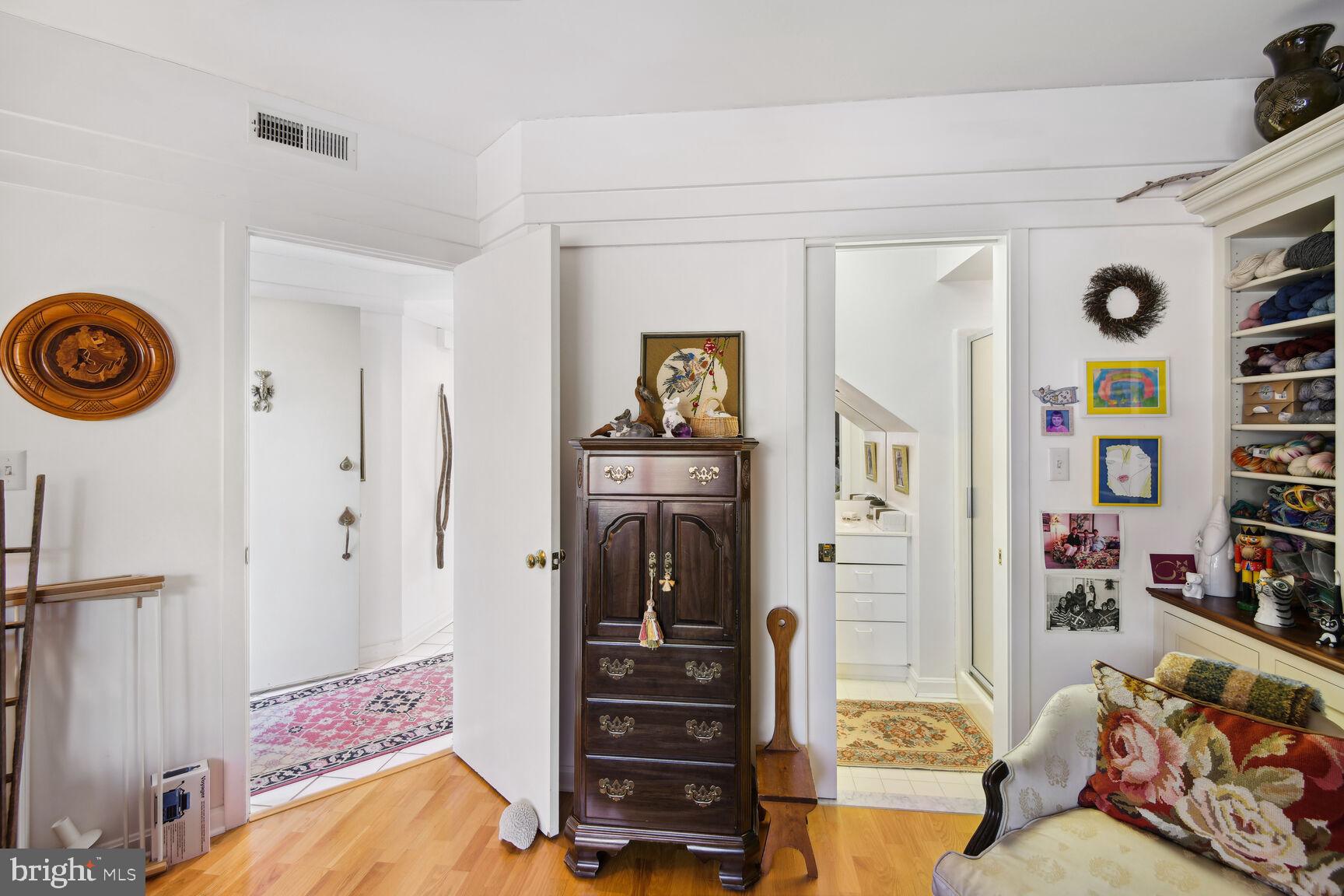 HAMBLETON COVE - Residential