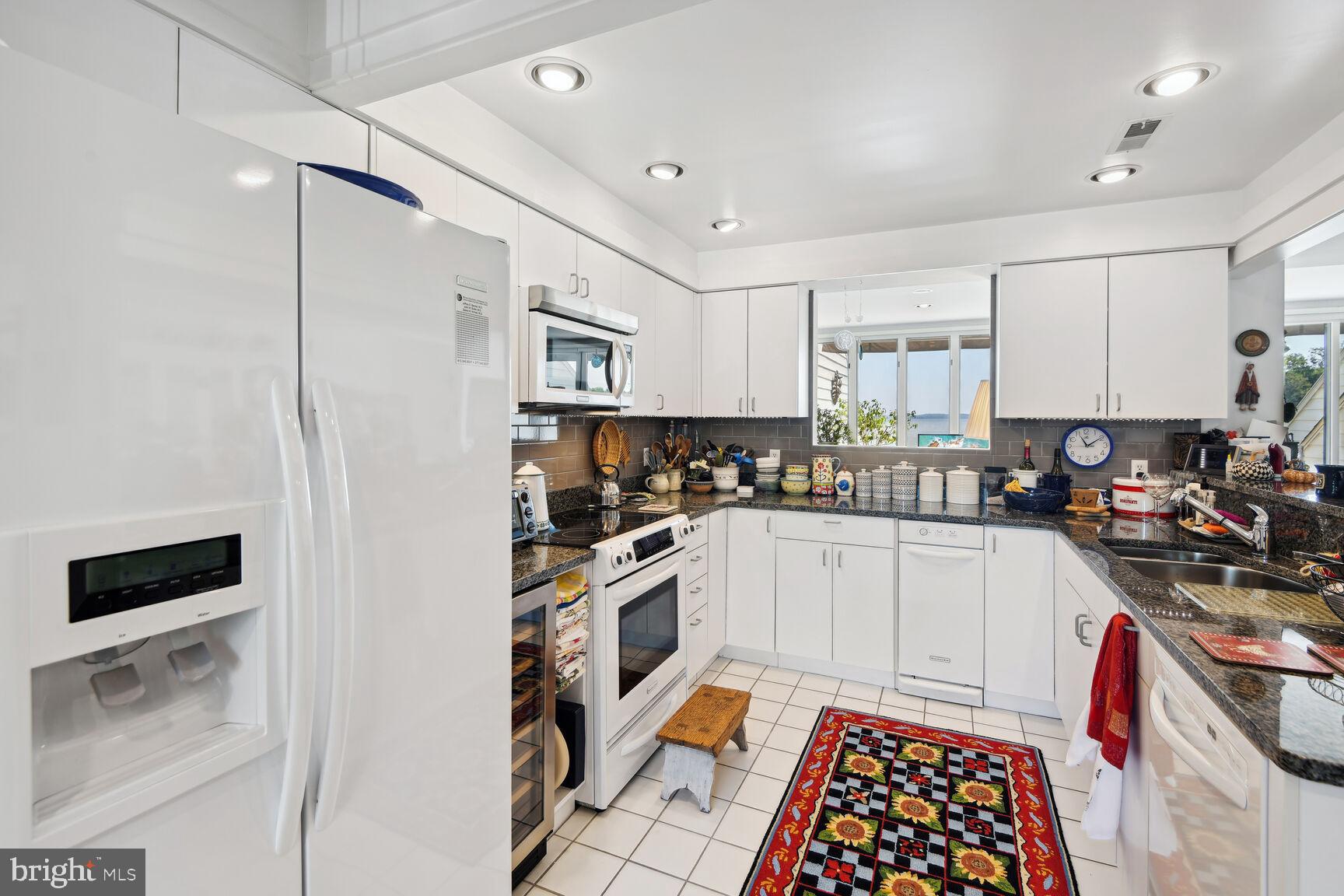 HAMBLETON COVE - Residential