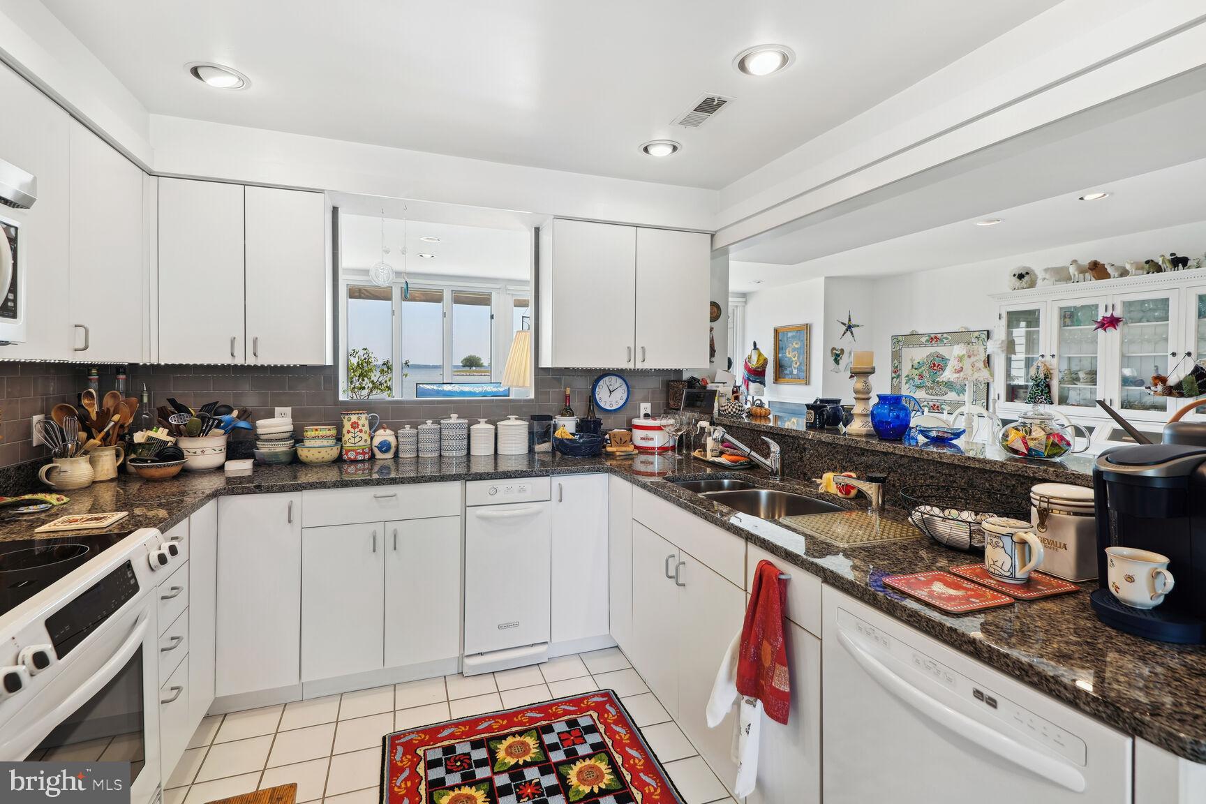 HAMBLETON COVE - Residential