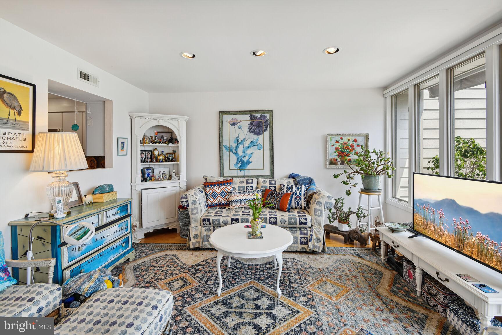 HAMBLETON COVE - Residential