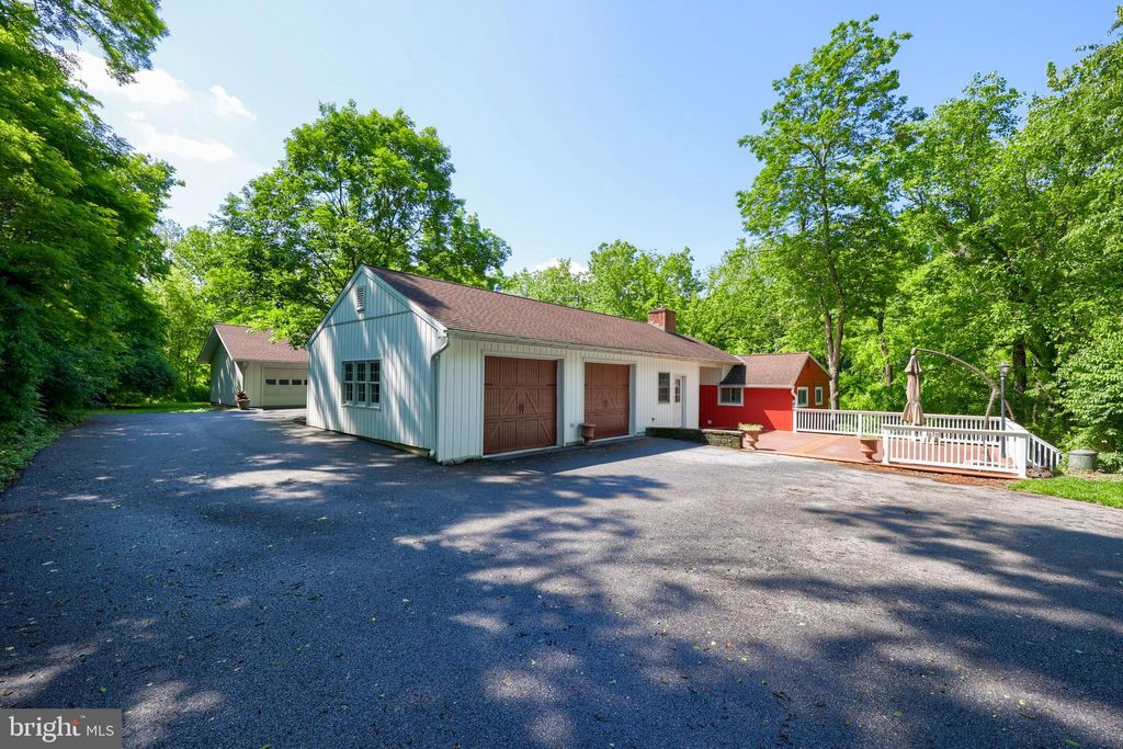 Photo of 3894 Old Harrisburg Pike, MOUNT JOY, PA 17552 (MLS # PALA2070754)