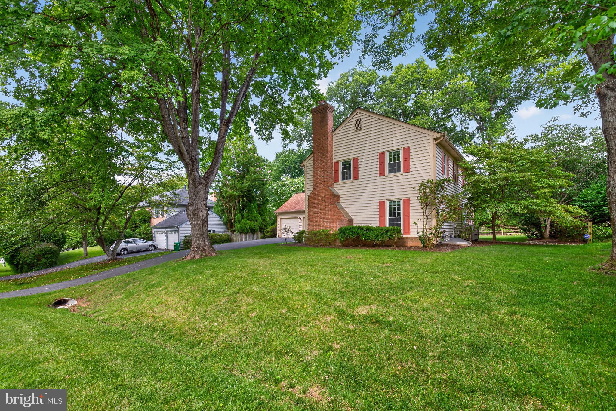 12417 GOLDFINCH COURT