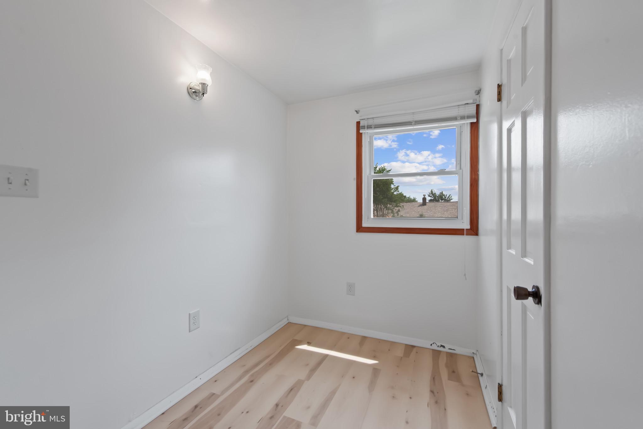 BALTIMORE HIGHLANDS/LANDSDOWNE - Residential Income