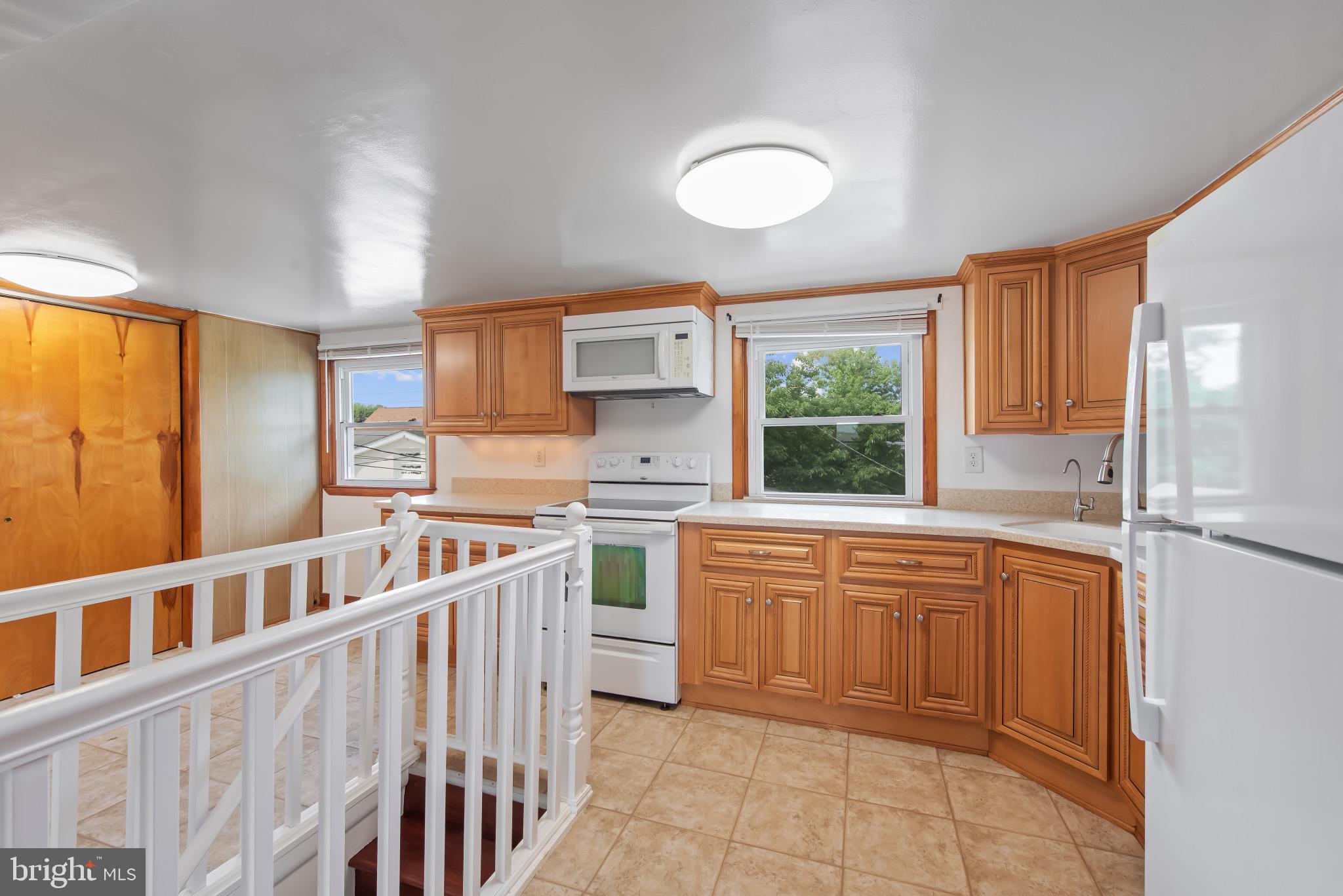 BALTIMORE HIGHLANDS/LANDSDOWNE - Residential Income