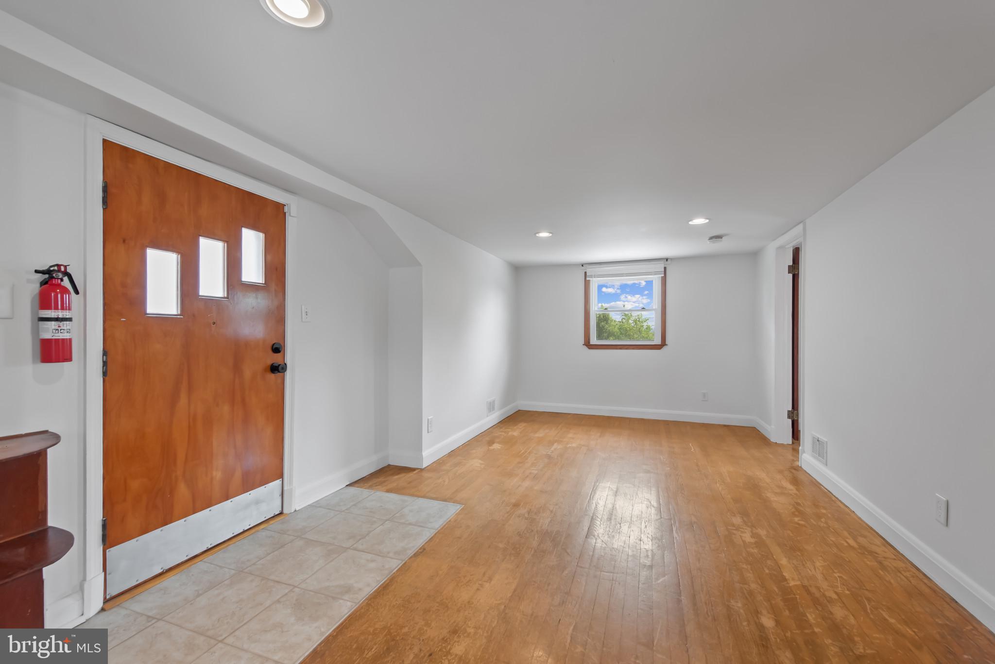 BALTIMORE HIGHLANDS/LANDSDOWNE - Residential Income