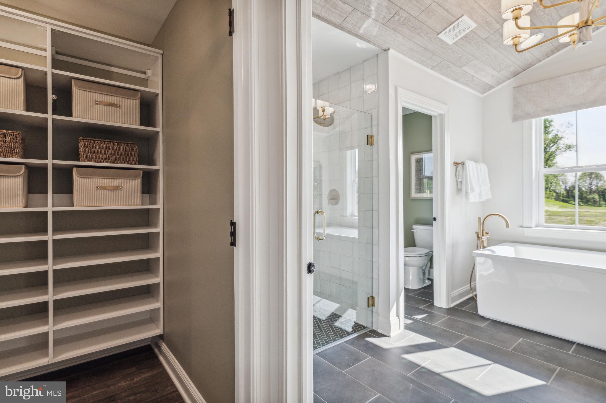 MAPLE RIDGE ESTATES - Residential