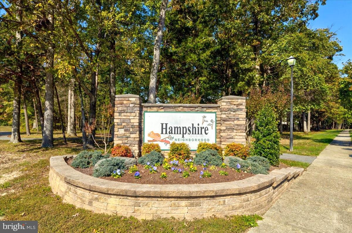 ST CHARLES HAMPSHIRE - Residential