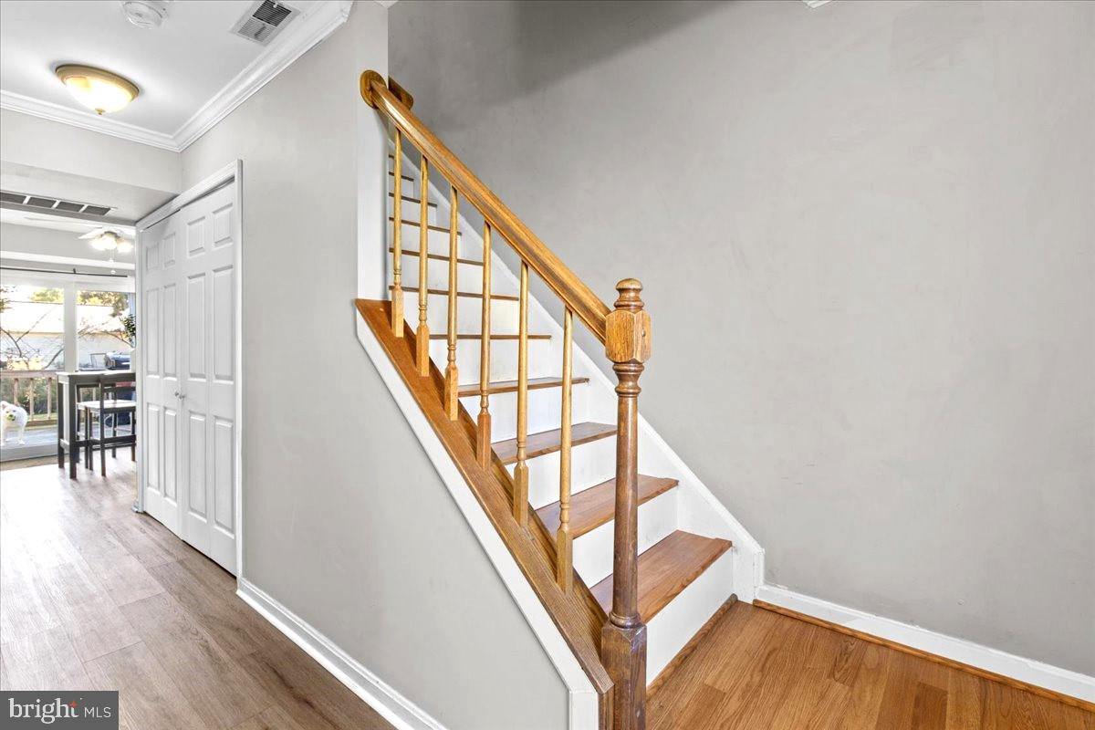 ST CHARLES HAMPSHIRE - Residential