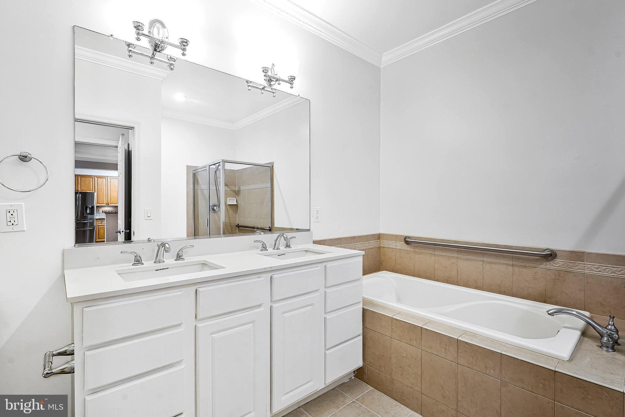 PROVIDENCE SQUARE - Residential