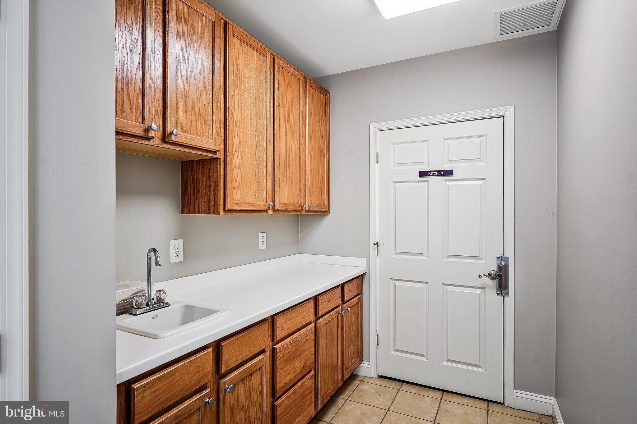 PROVIDENCE SQUARE - Residential