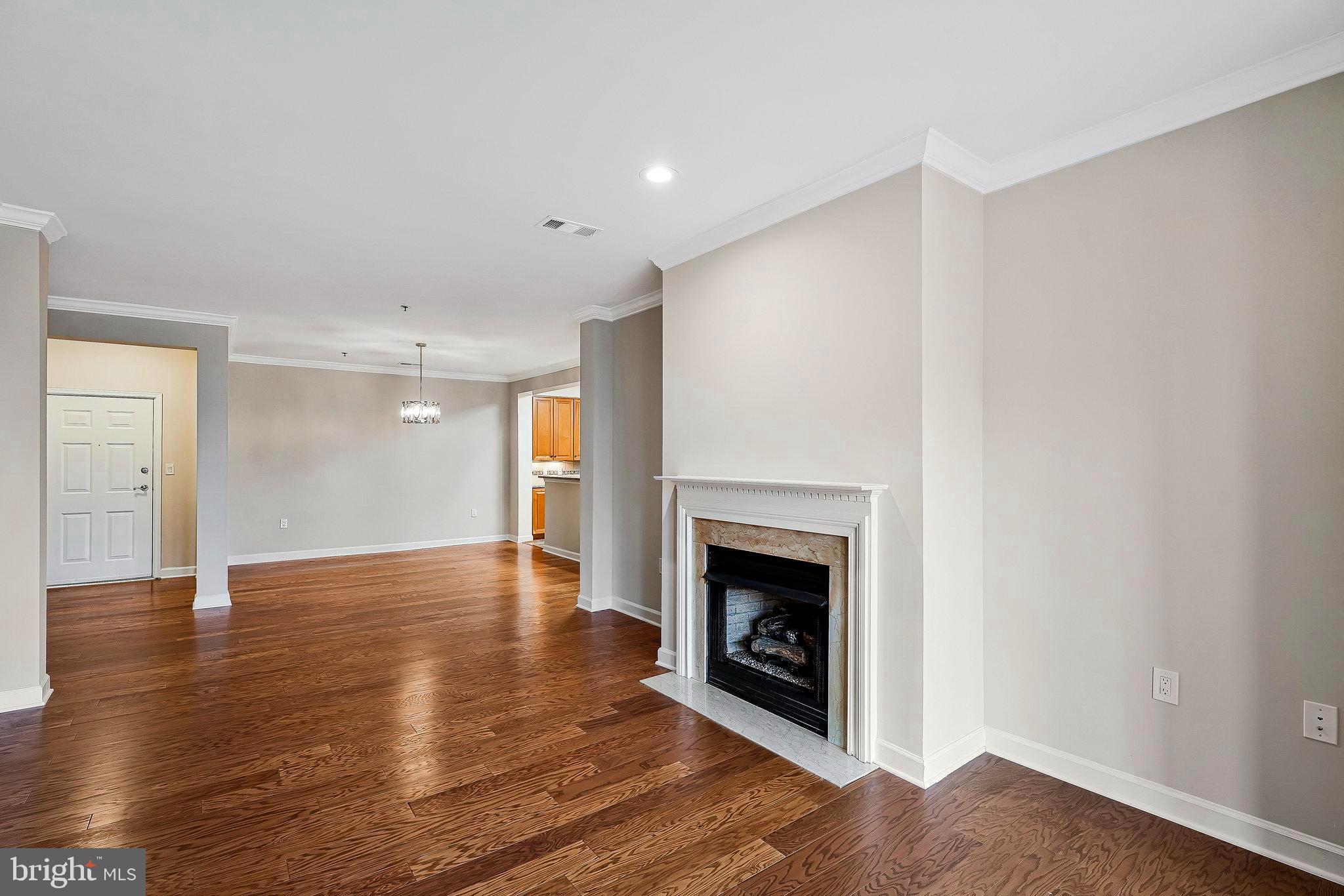 PROVIDENCE SQUARE - Residential