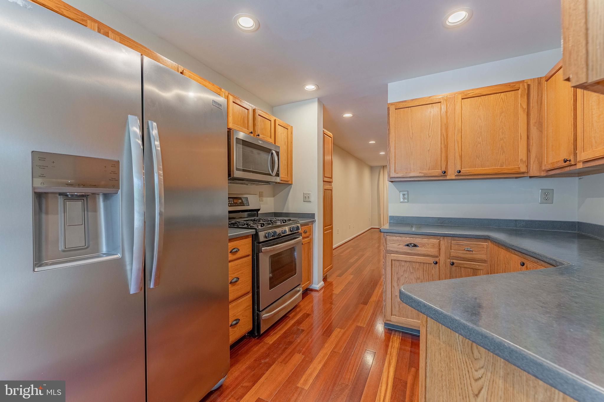 THORNHILL - Residential