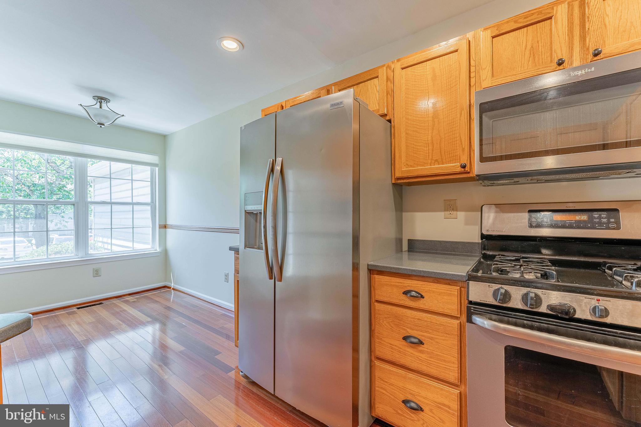 THORNHILL - Residential