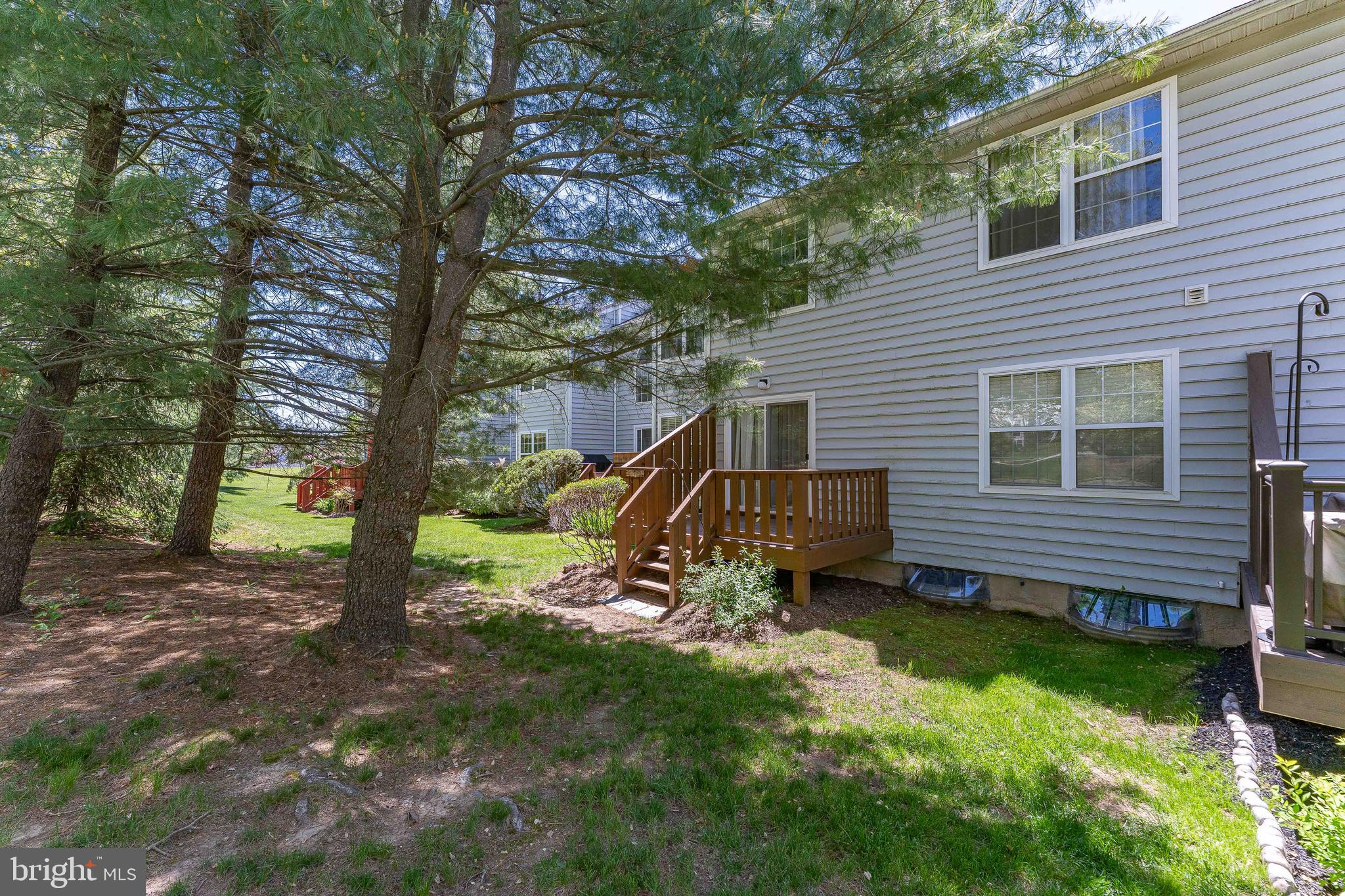 THORNHILL - Residential