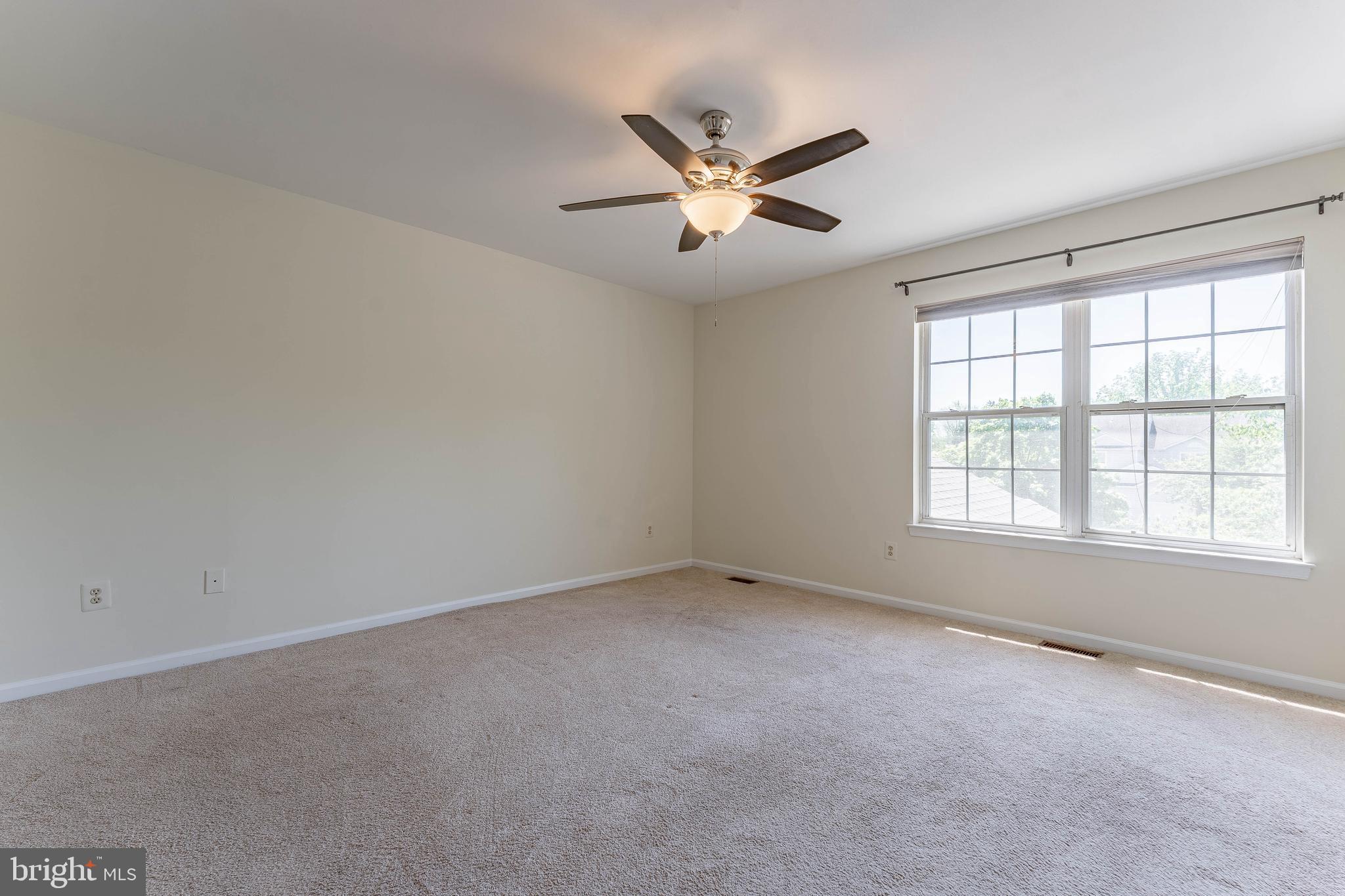 THORNHILL - Residential
