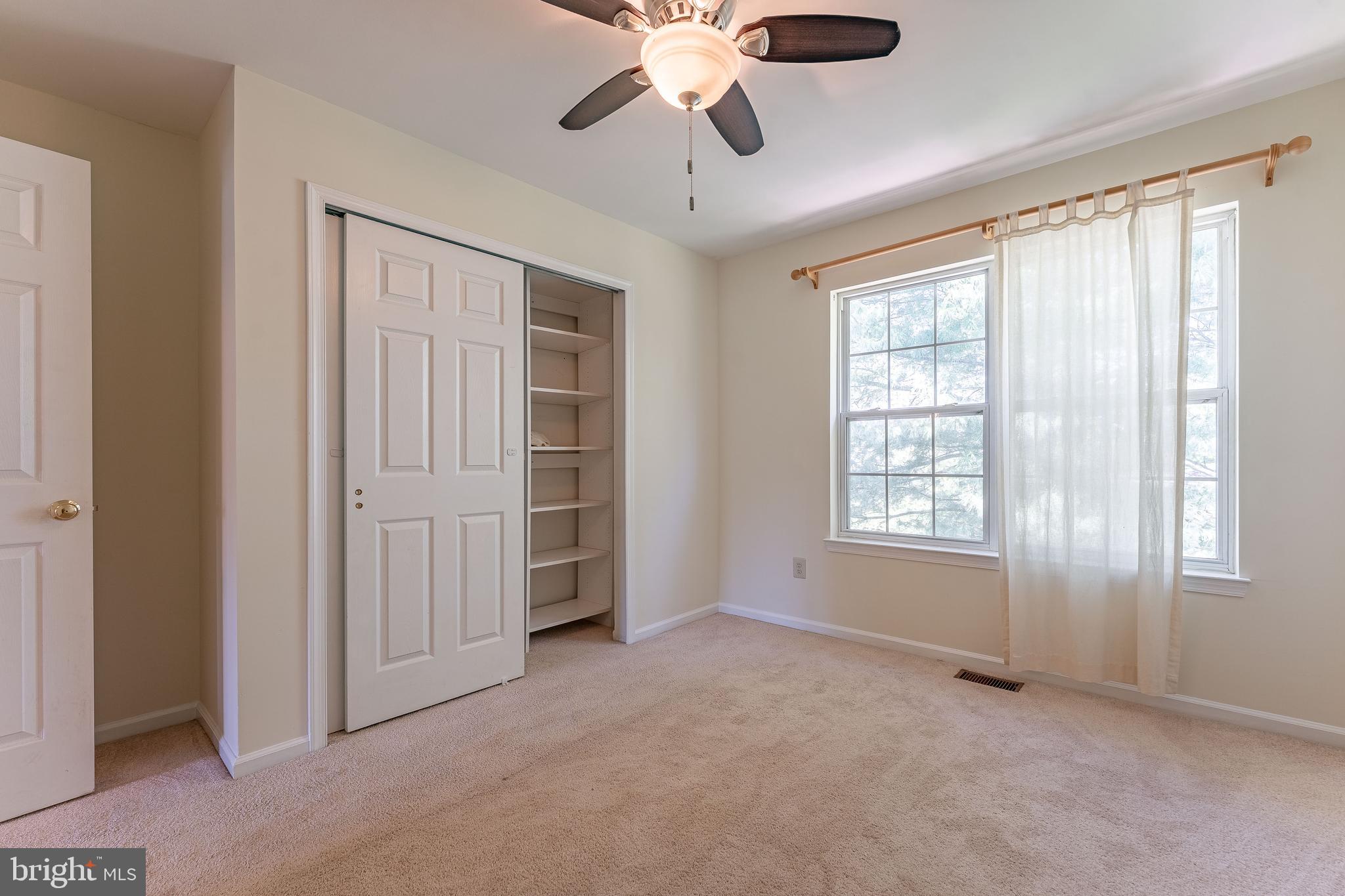 THORNHILL - Residential