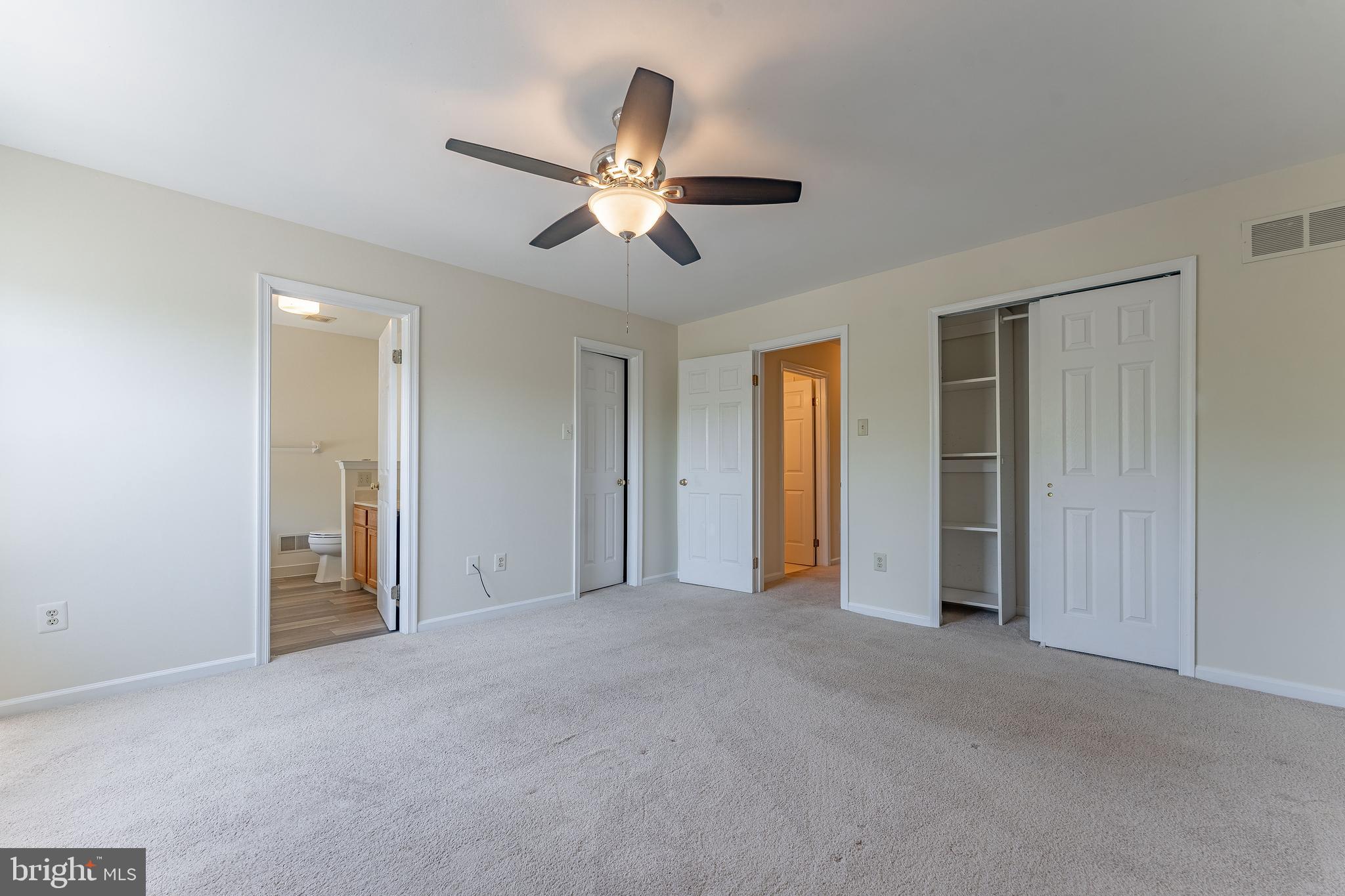 THORNHILL - Residential