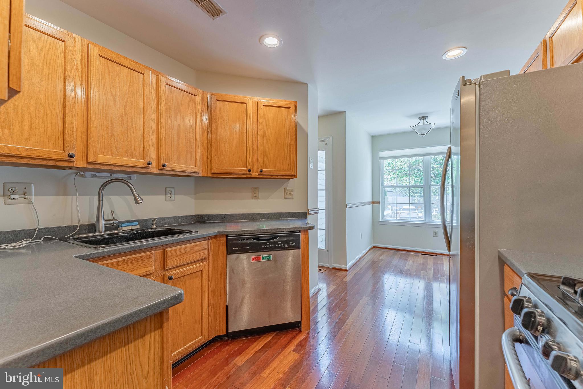 THORNHILL - Residential
