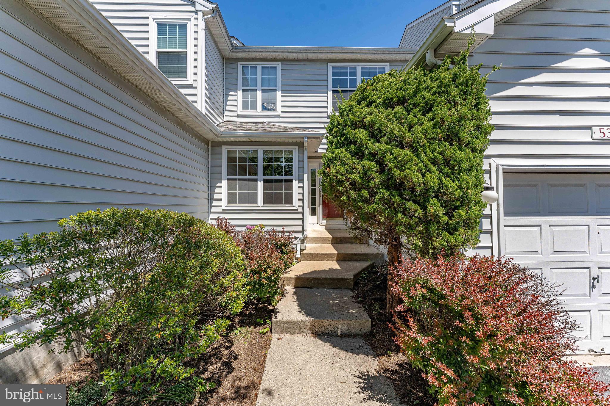 THORNHILL - Residential