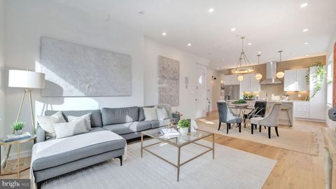 1528 OATES STREET NE 1 WASHINGTON DC 20002