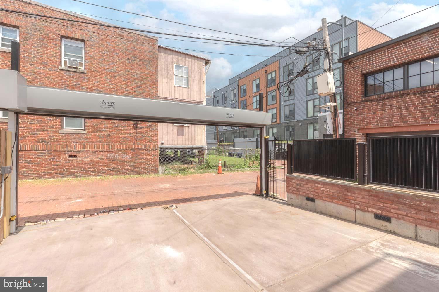 1528 OATES STREET NE 1