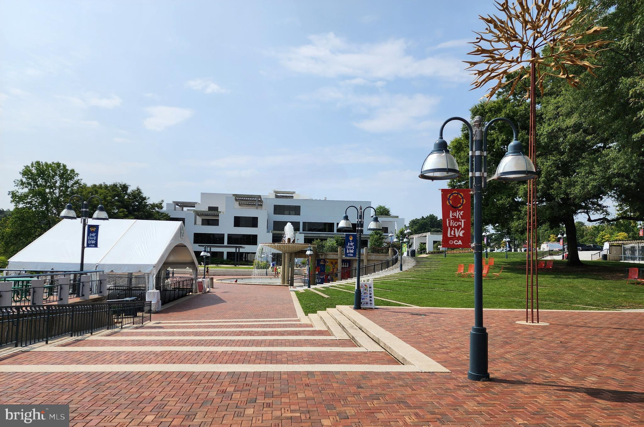 LAKESIDE TOWN CENTRE CONDOMINIUM - Residential