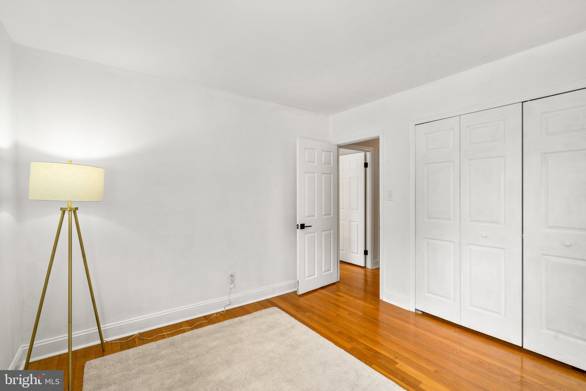 WOODBRIDGE VALLEY - Residential