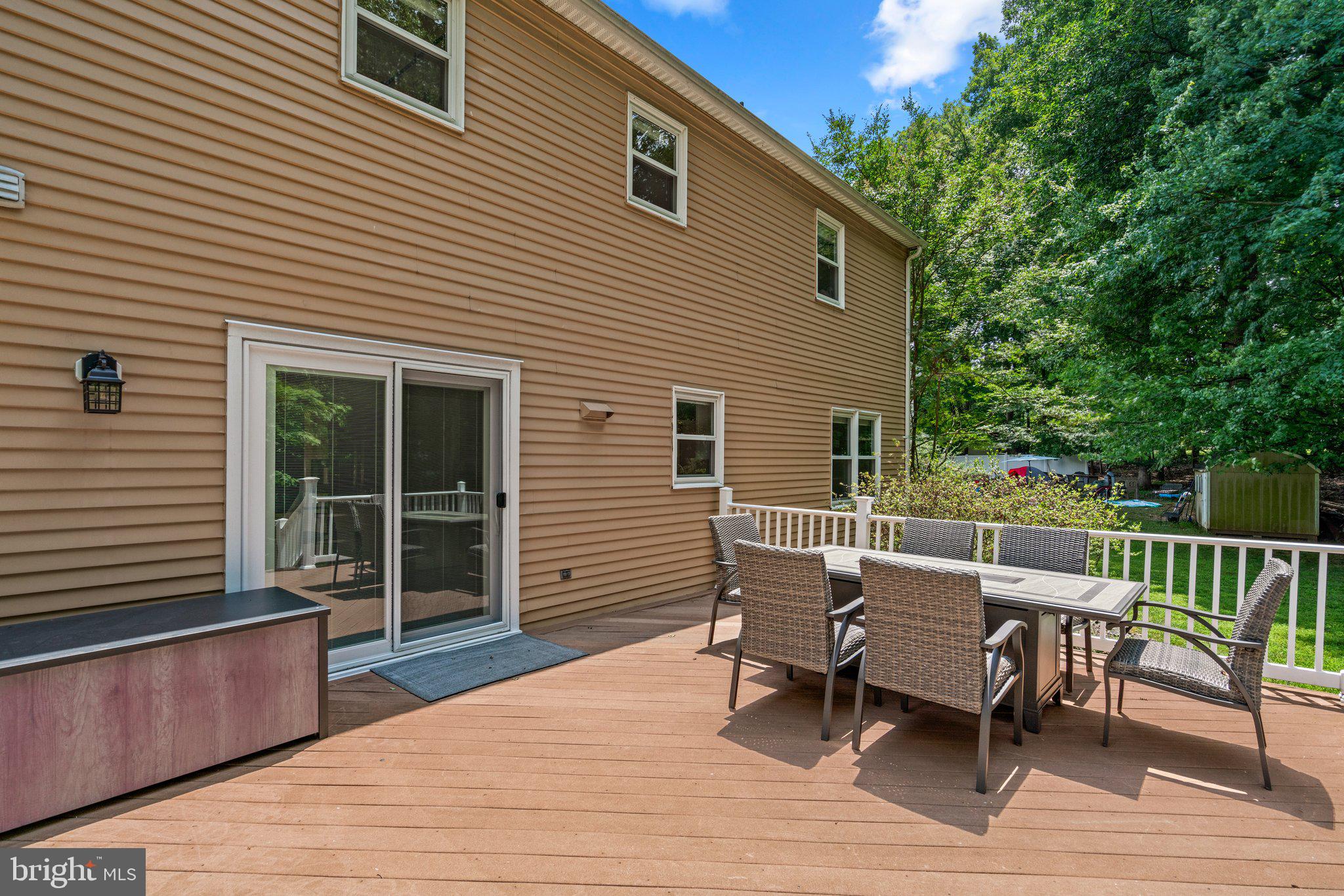 WOODBRIDGE VALLEY - Residential