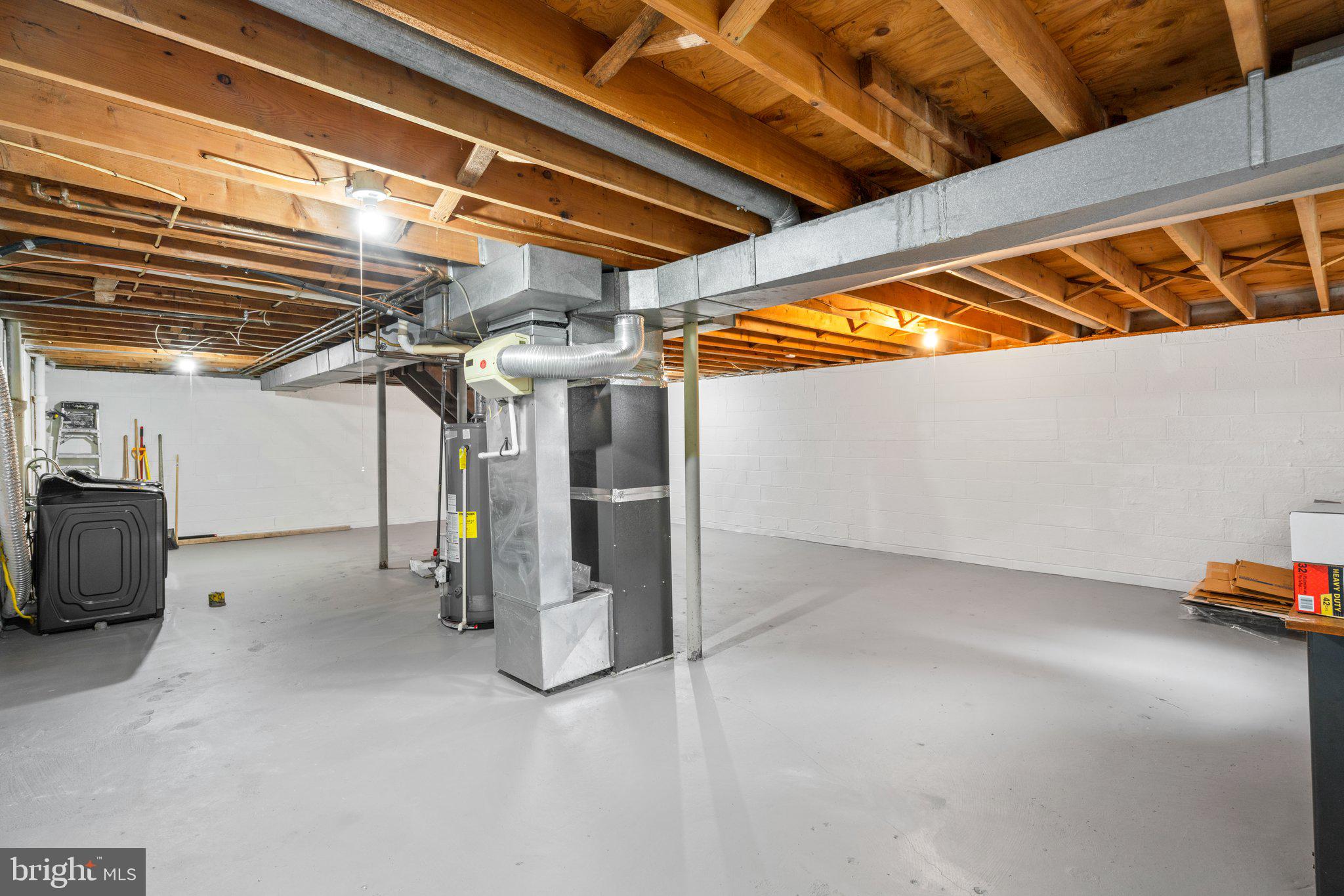 WOODBRIDGE VALLEY - Residential