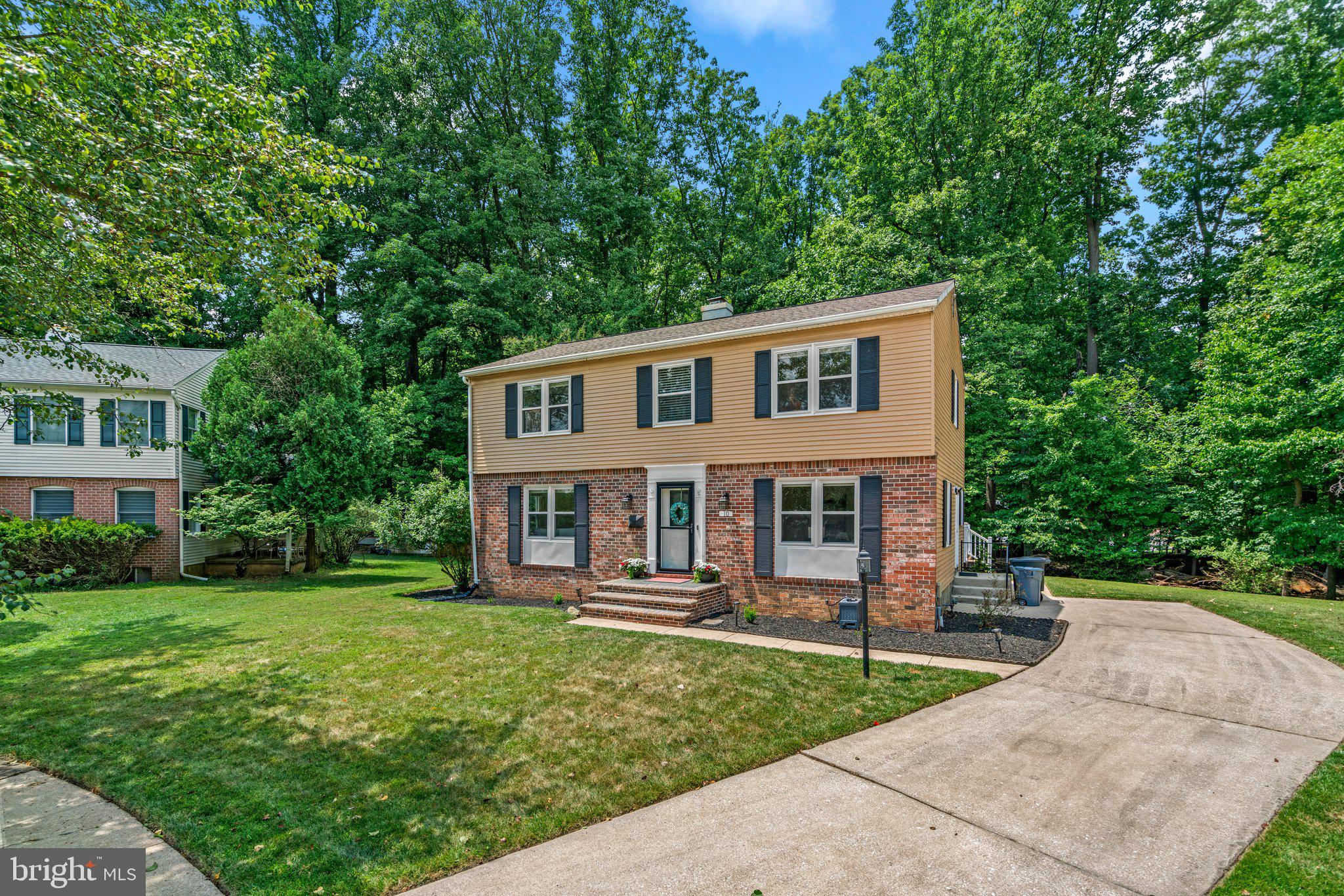 WOODBRIDGE VALLEY - Residential