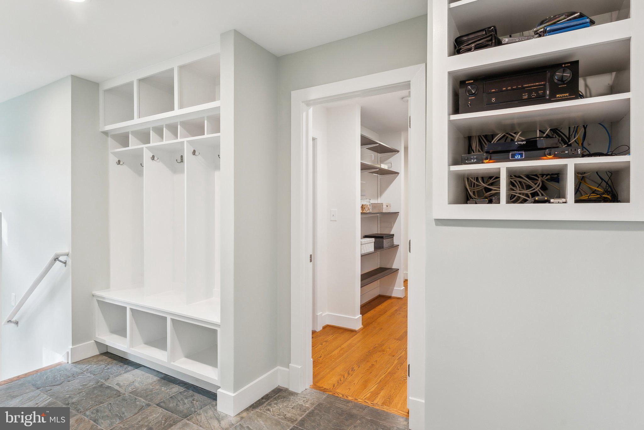 BREEZEWOOD - Residential