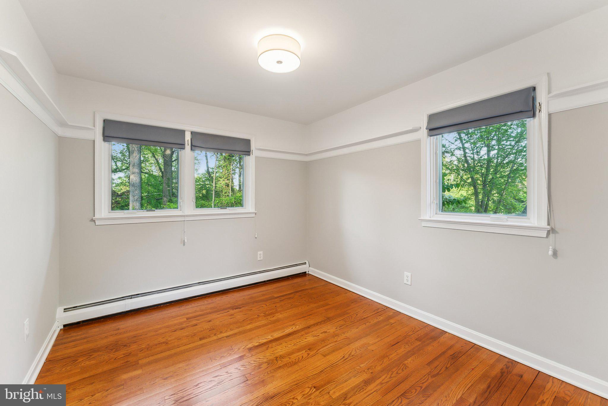 BREEZEWOOD - Residential