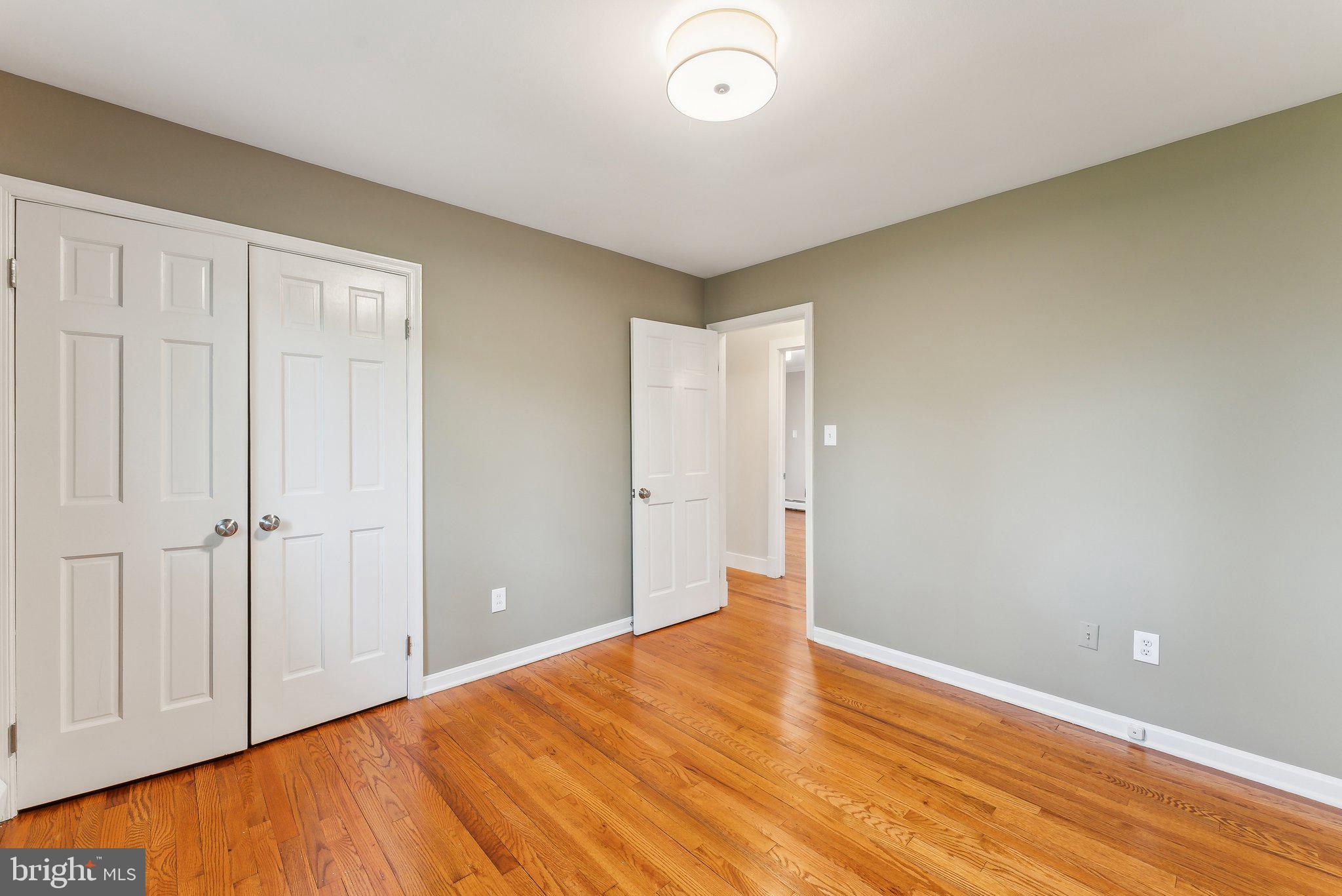 BREEZEWOOD - Residential