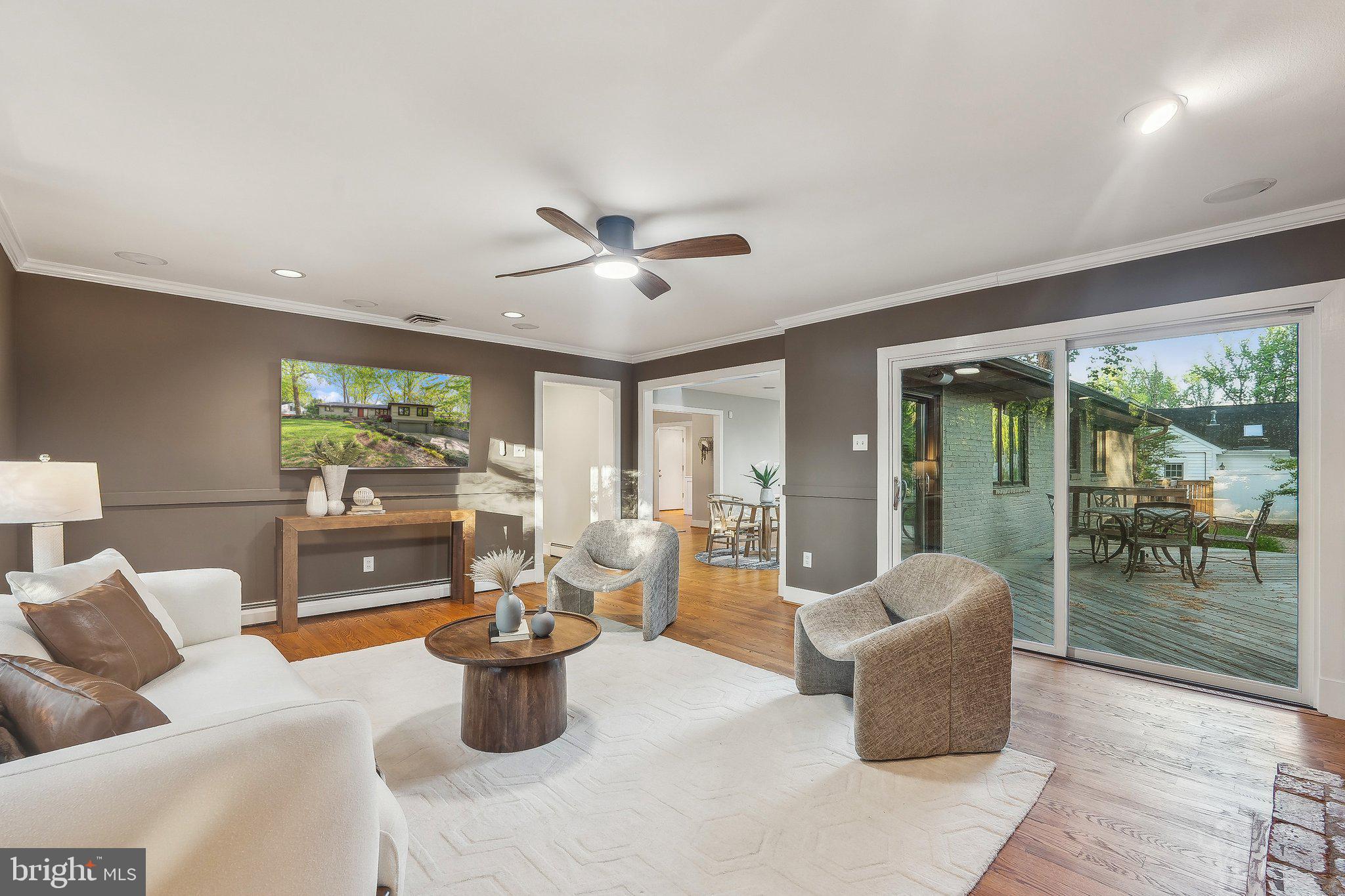 BREEZEWOOD - Residential