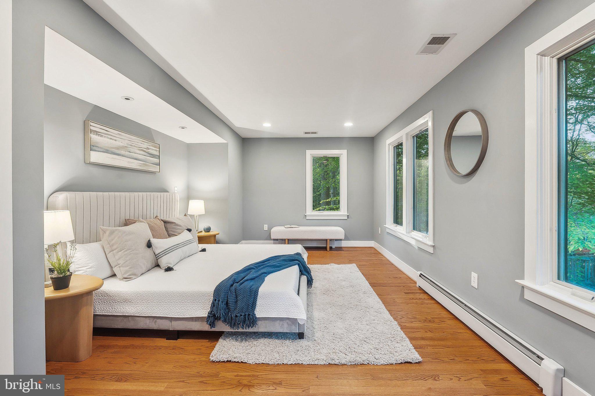 BREEZEWOOD - Residential