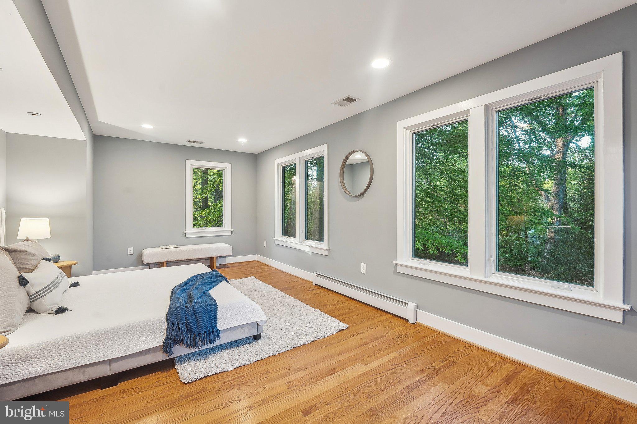 BREEZEWOOD - Residential