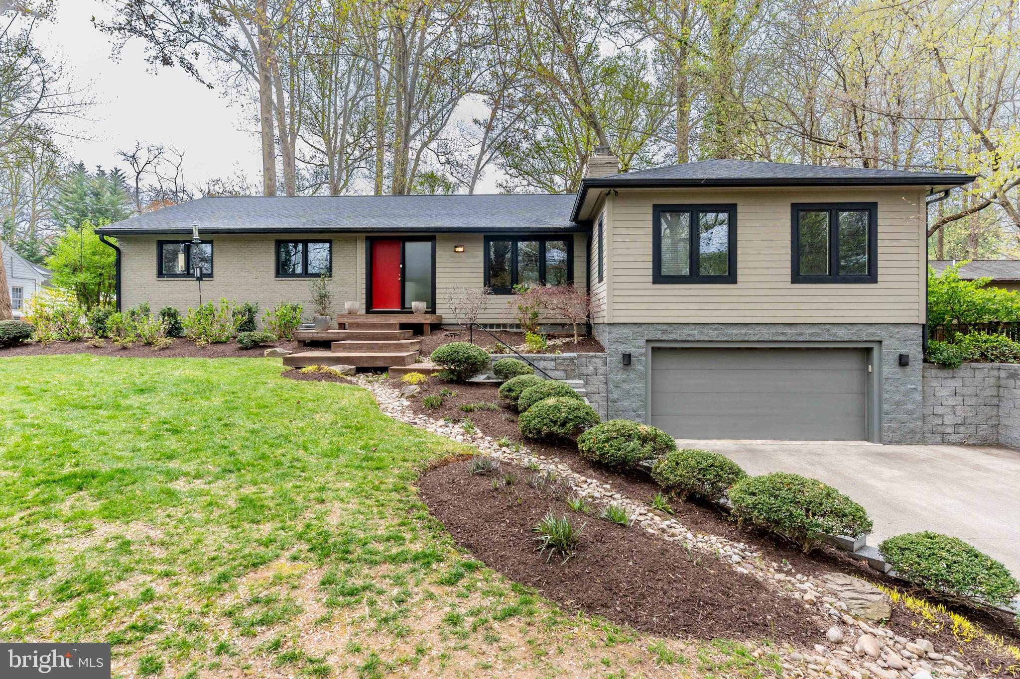 BREEZEWOOD - Residential