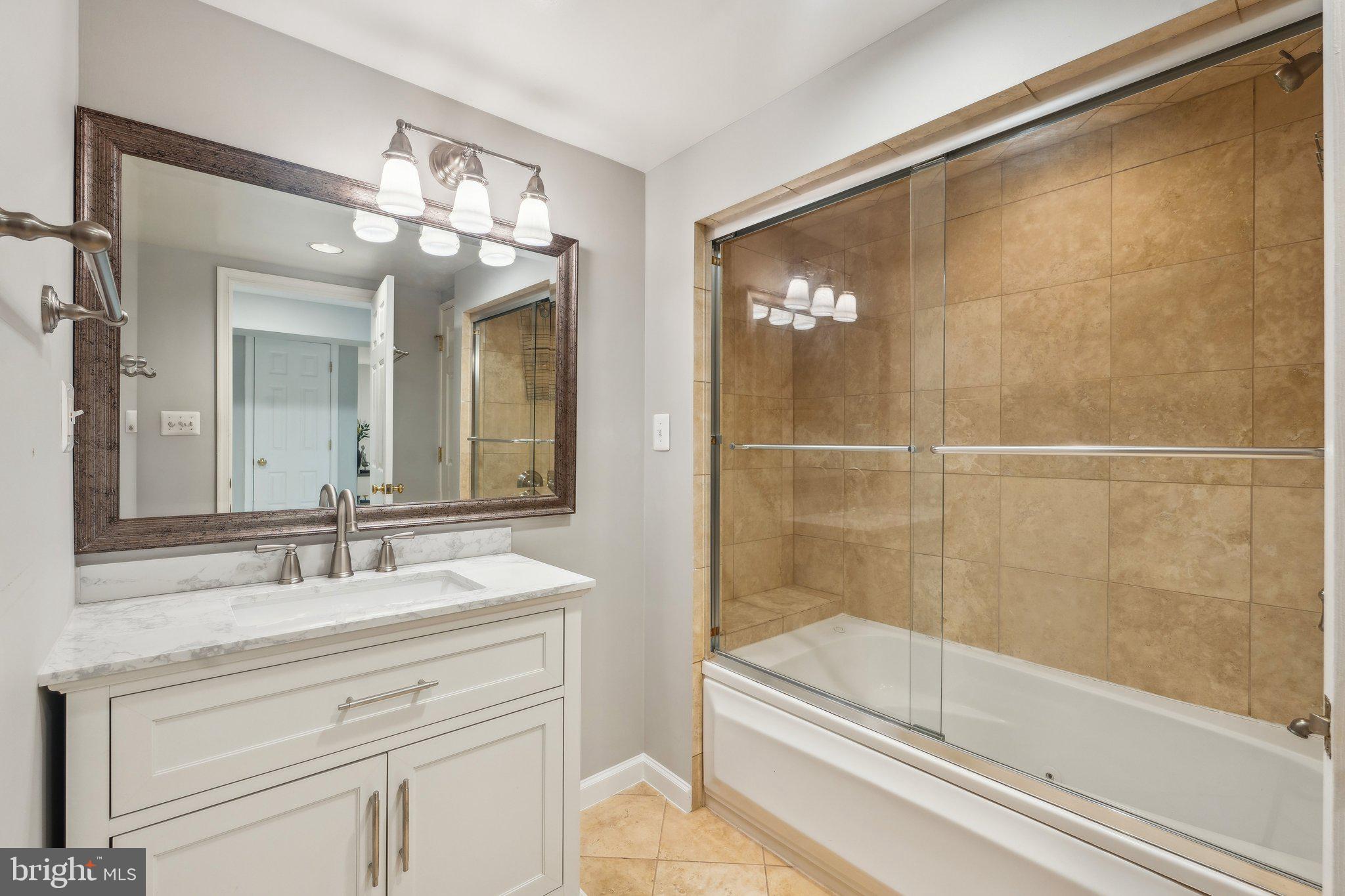 BREEZEWOOD - Residential