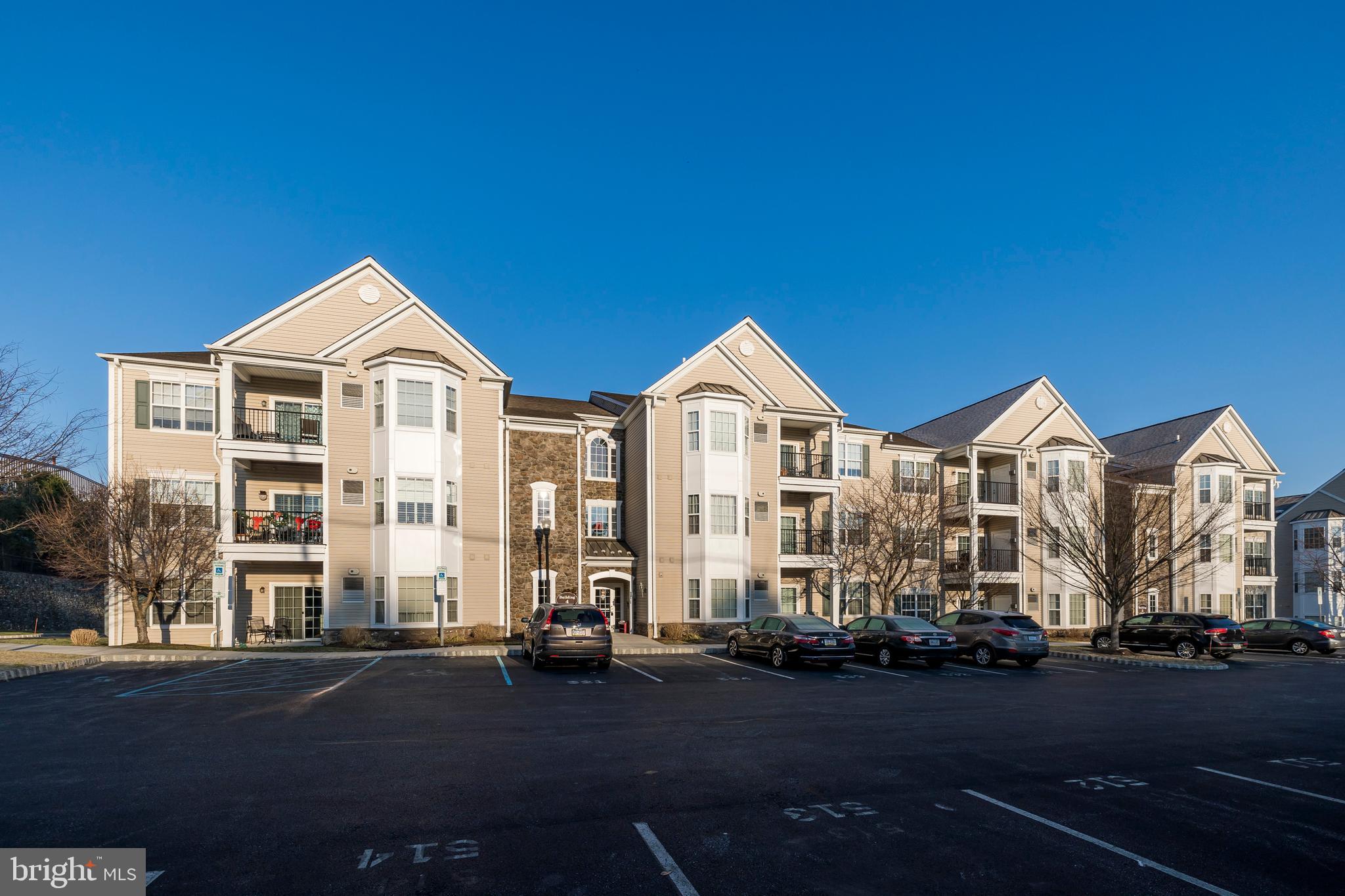 Beautiful end unit on 3rd floor at the highly desirable Traditions at Ridley Creek! Condo features 2 bedrooms, 2 full baths & that elusive third room which can be a den or possible 3rd bedroom! Enter condo with hardwood floor throughout hallway, kitchen/dining area and family room. This home is in great condition and has been meticulously maintained by the original homeowner. Custom window treatments can be found in the main bedroom & second bedroom. Low monthly condo fee & low taxes make this a great opportunity!