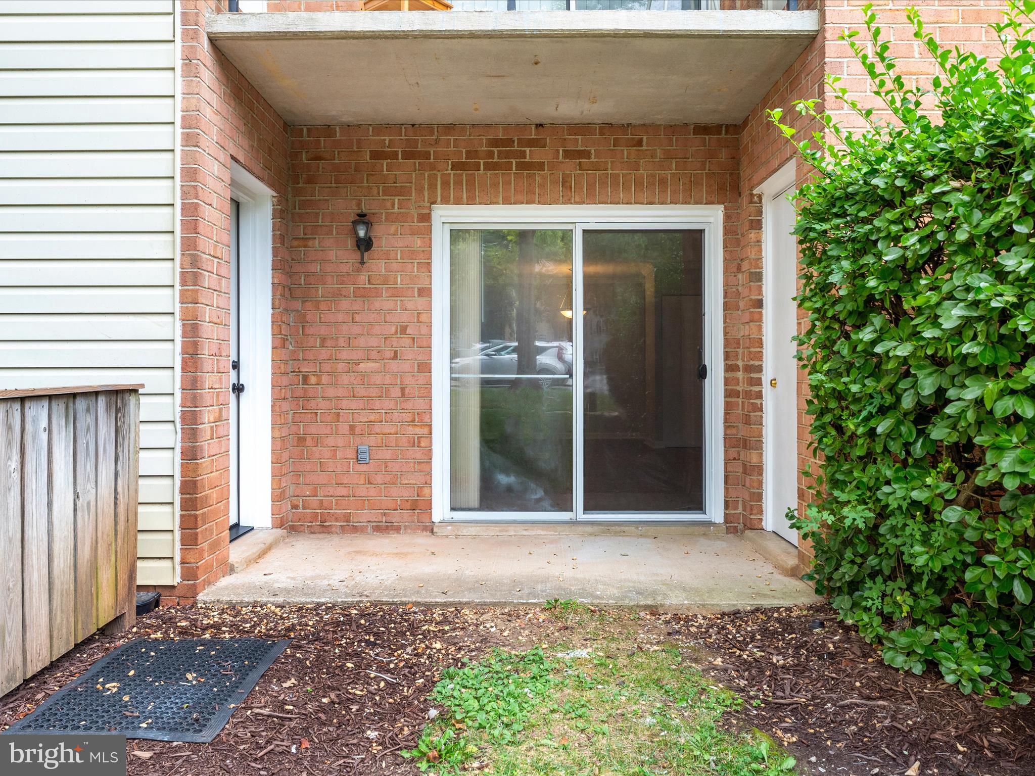 FLOWER HILL - Residential