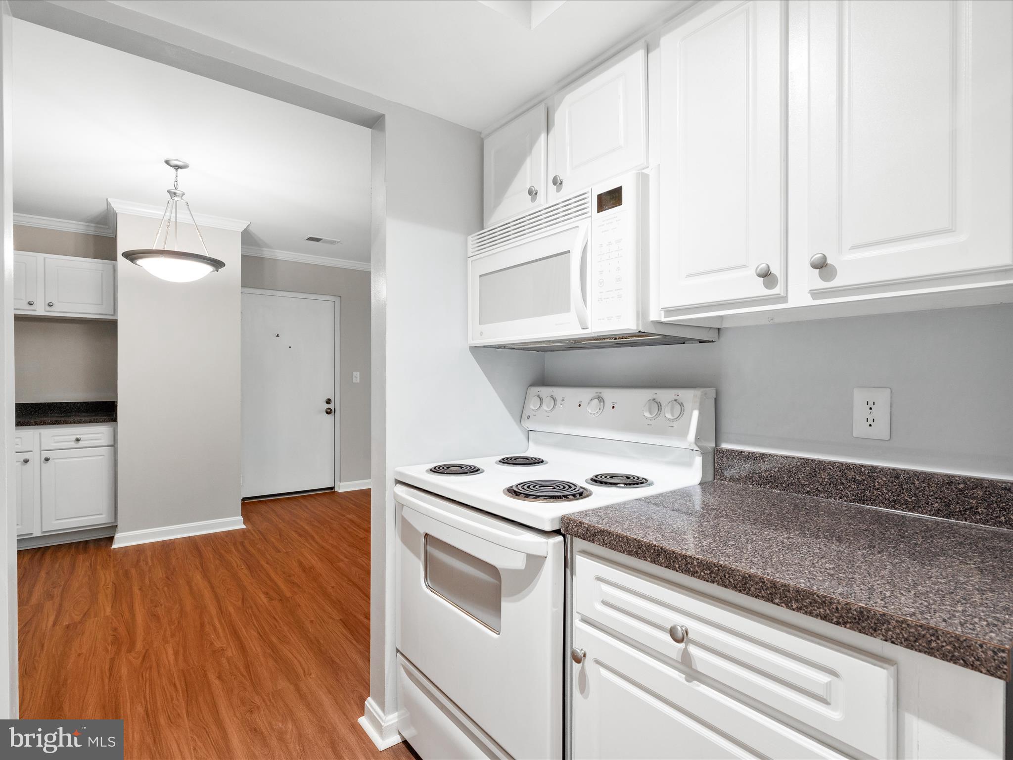 FLOWER HILL - Residential