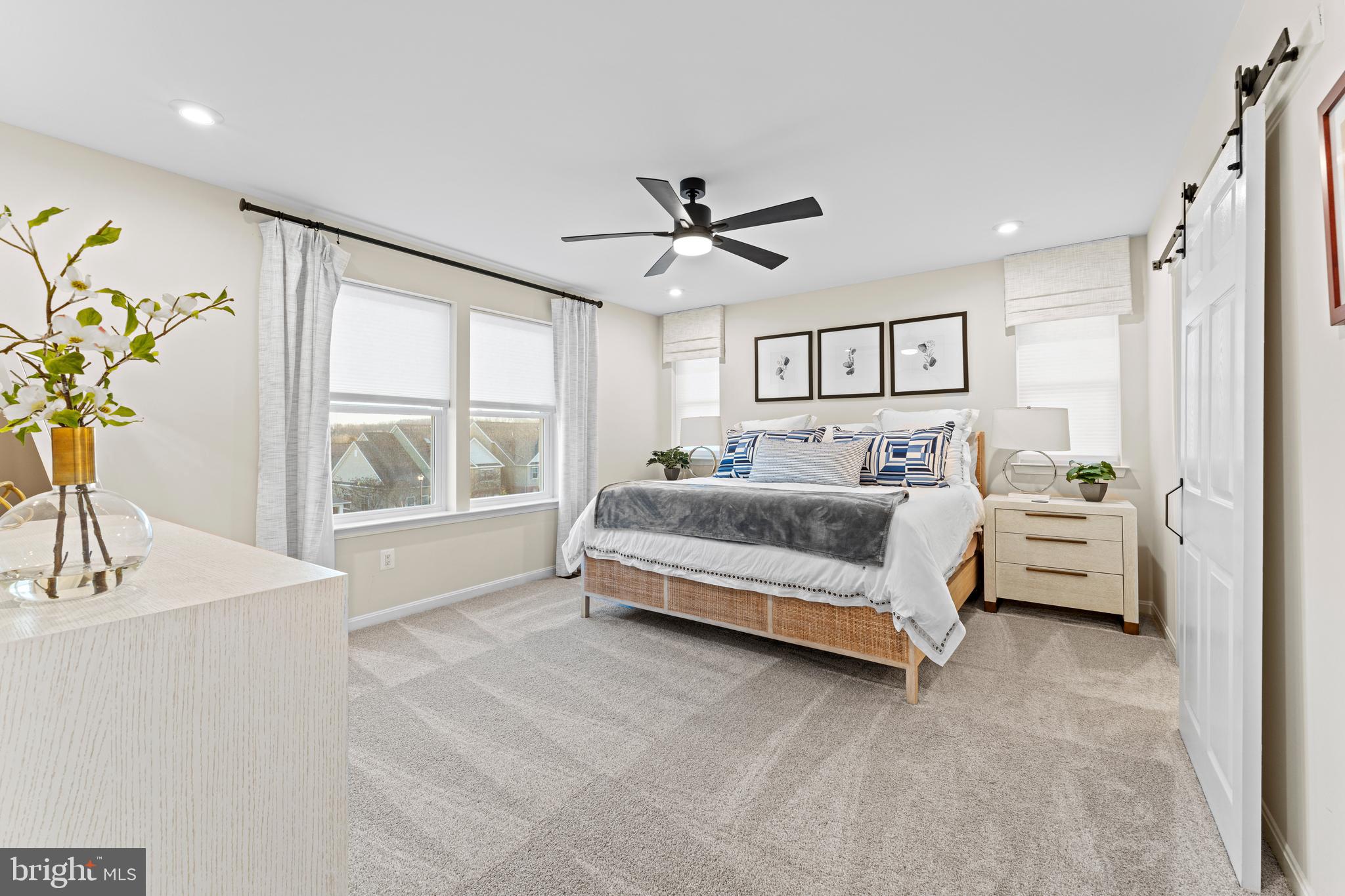 ROUND HILL MEADOWS - Residential Lease