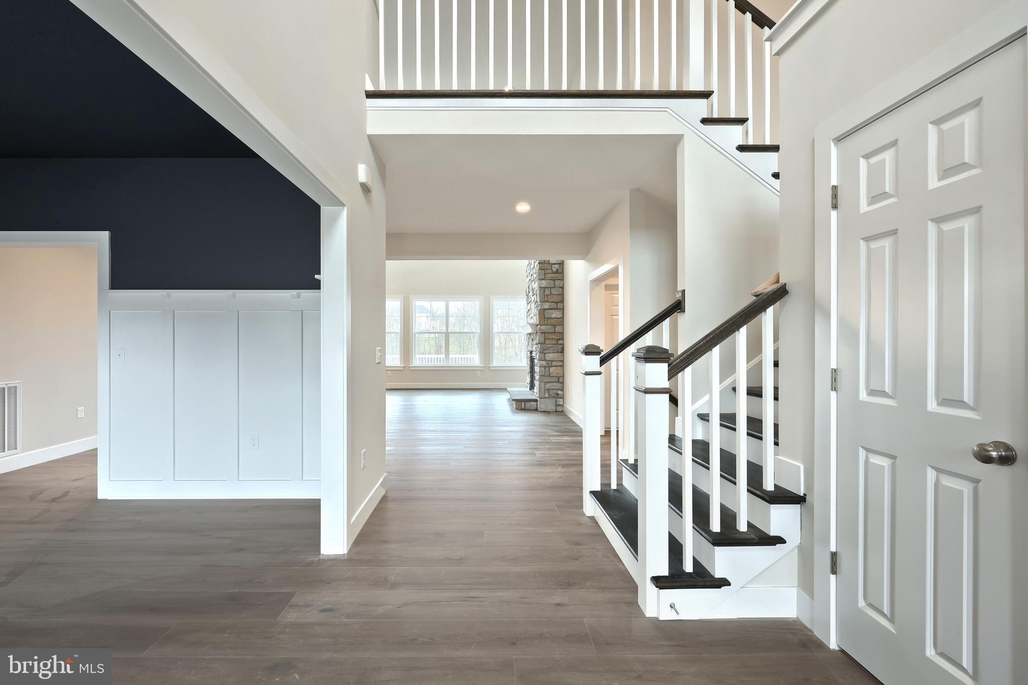 WILSHIRE ESTATES - Residential