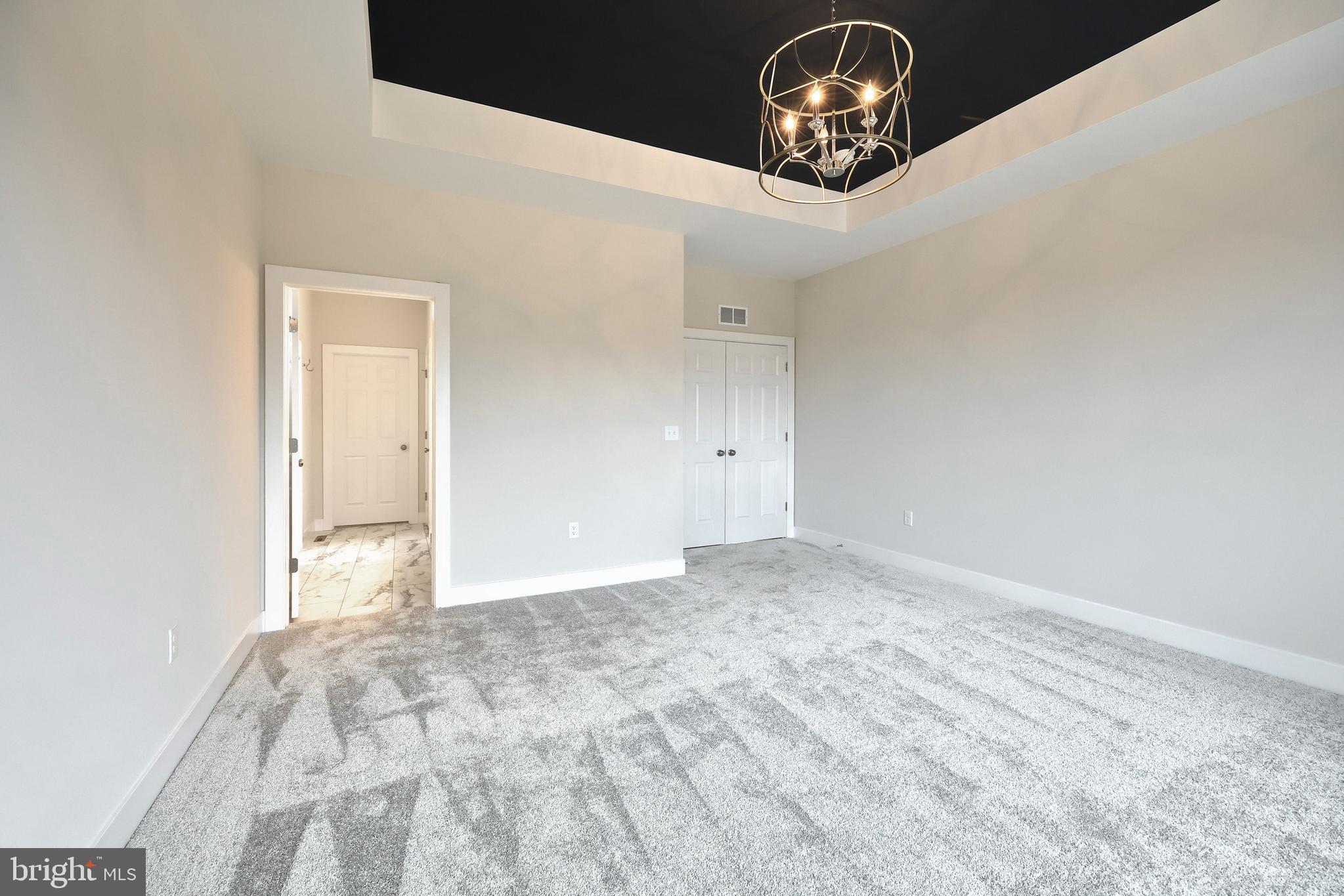 WILSHIRE ESTATES - Residential