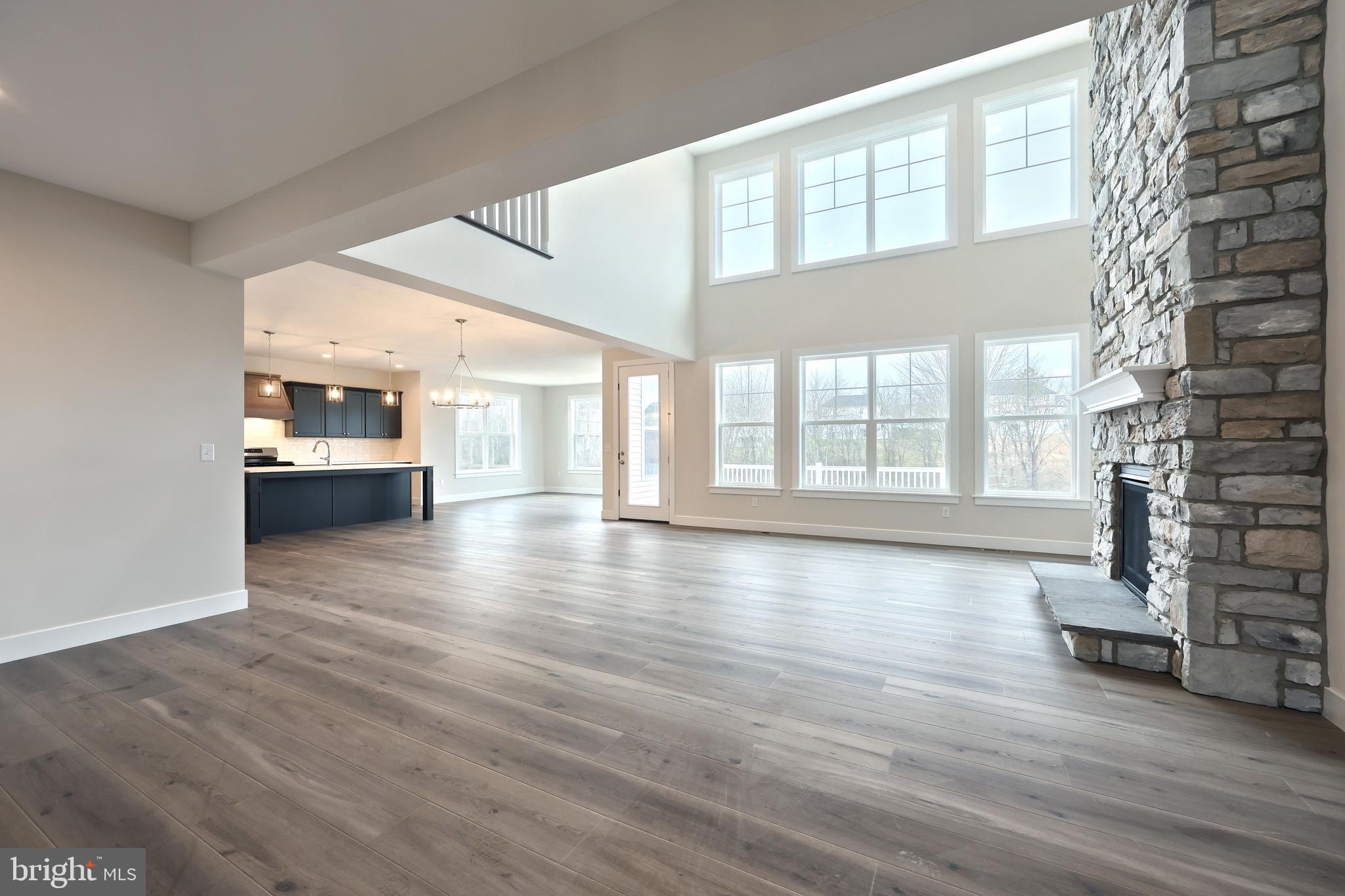 WILSHIRE ESTATES - Residential