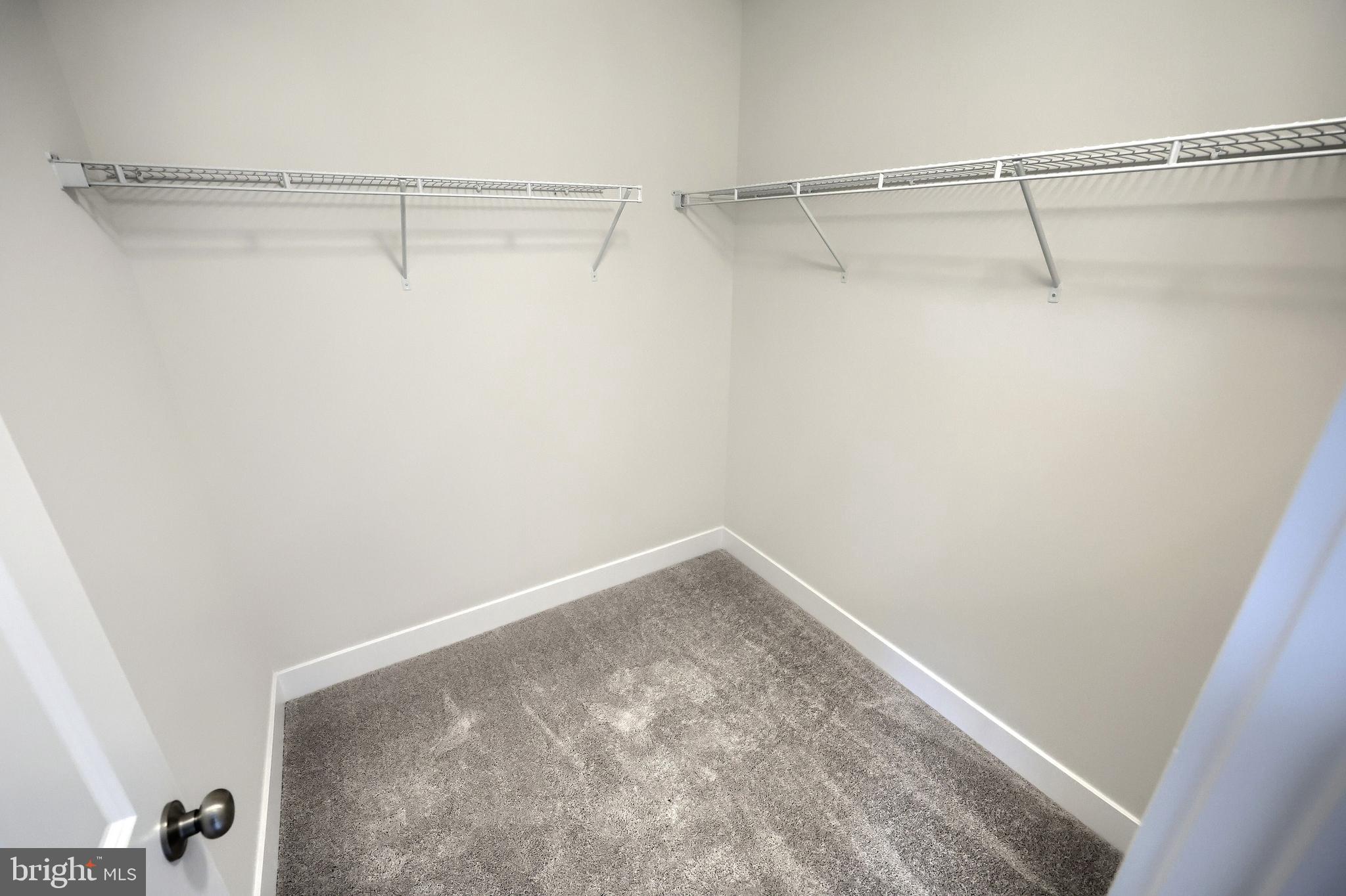 WILSHIRE ESTATES - Residential