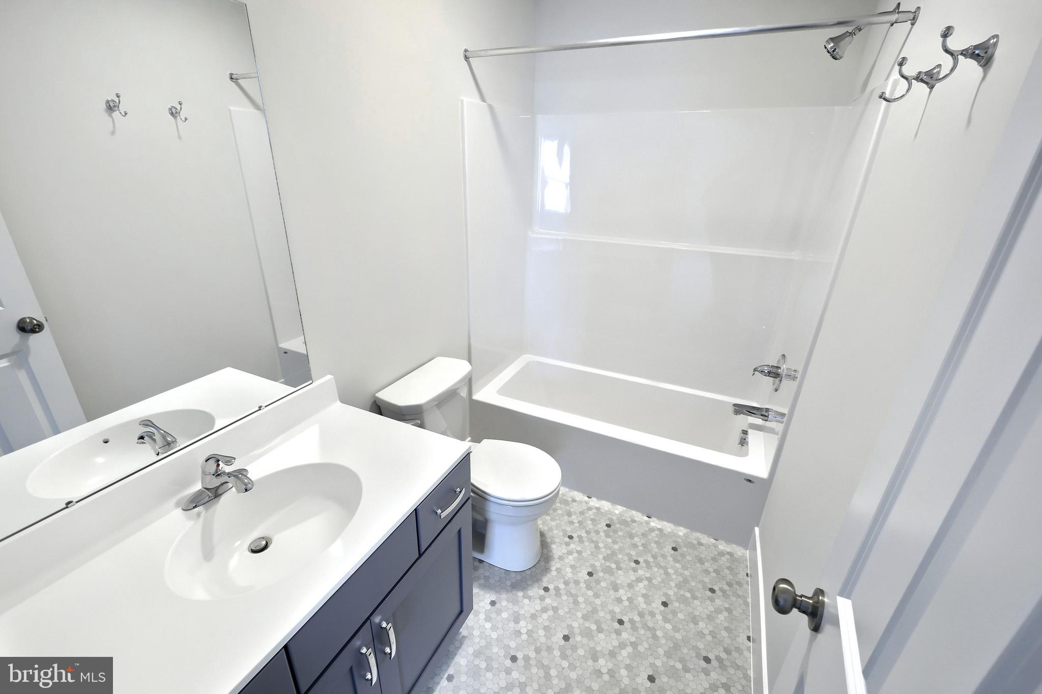 WILSHIRE ESTATES - Residential