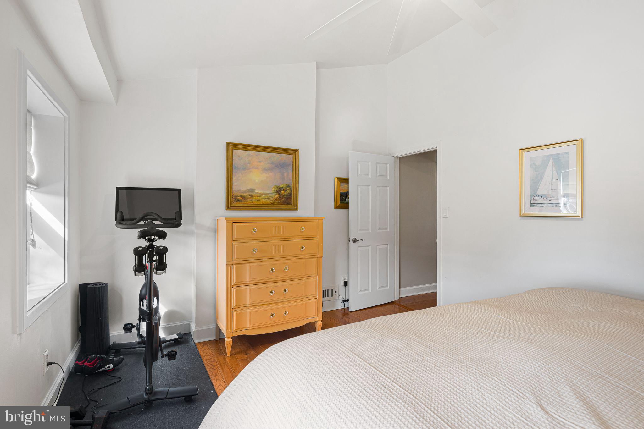 FAIRMOUNT - Residential