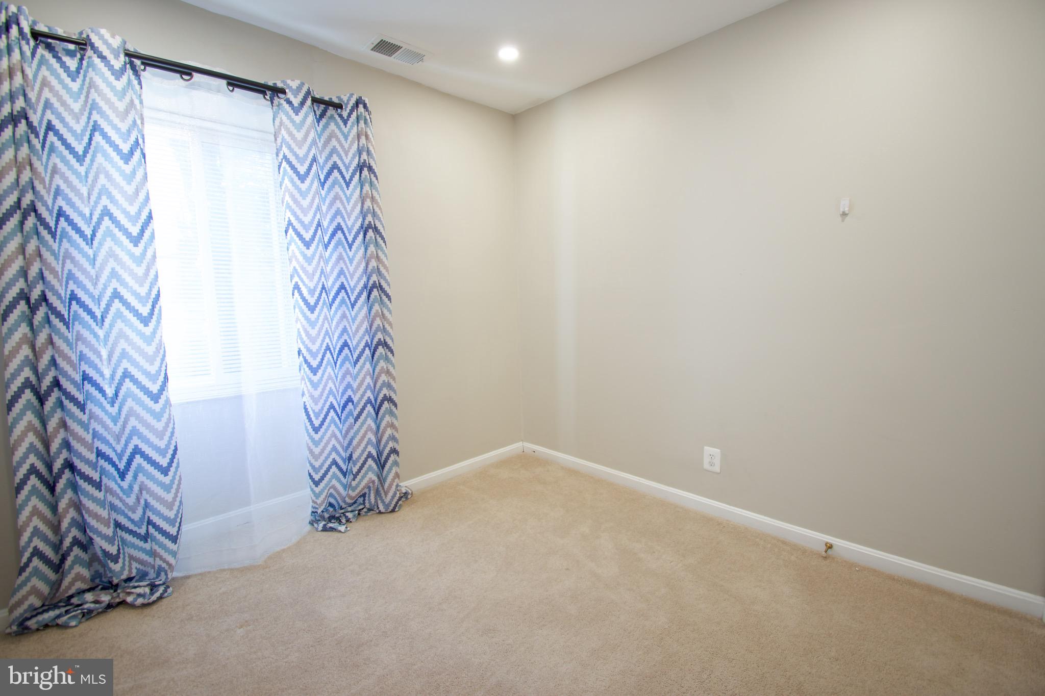 SUMMERHILL - Residential Lease