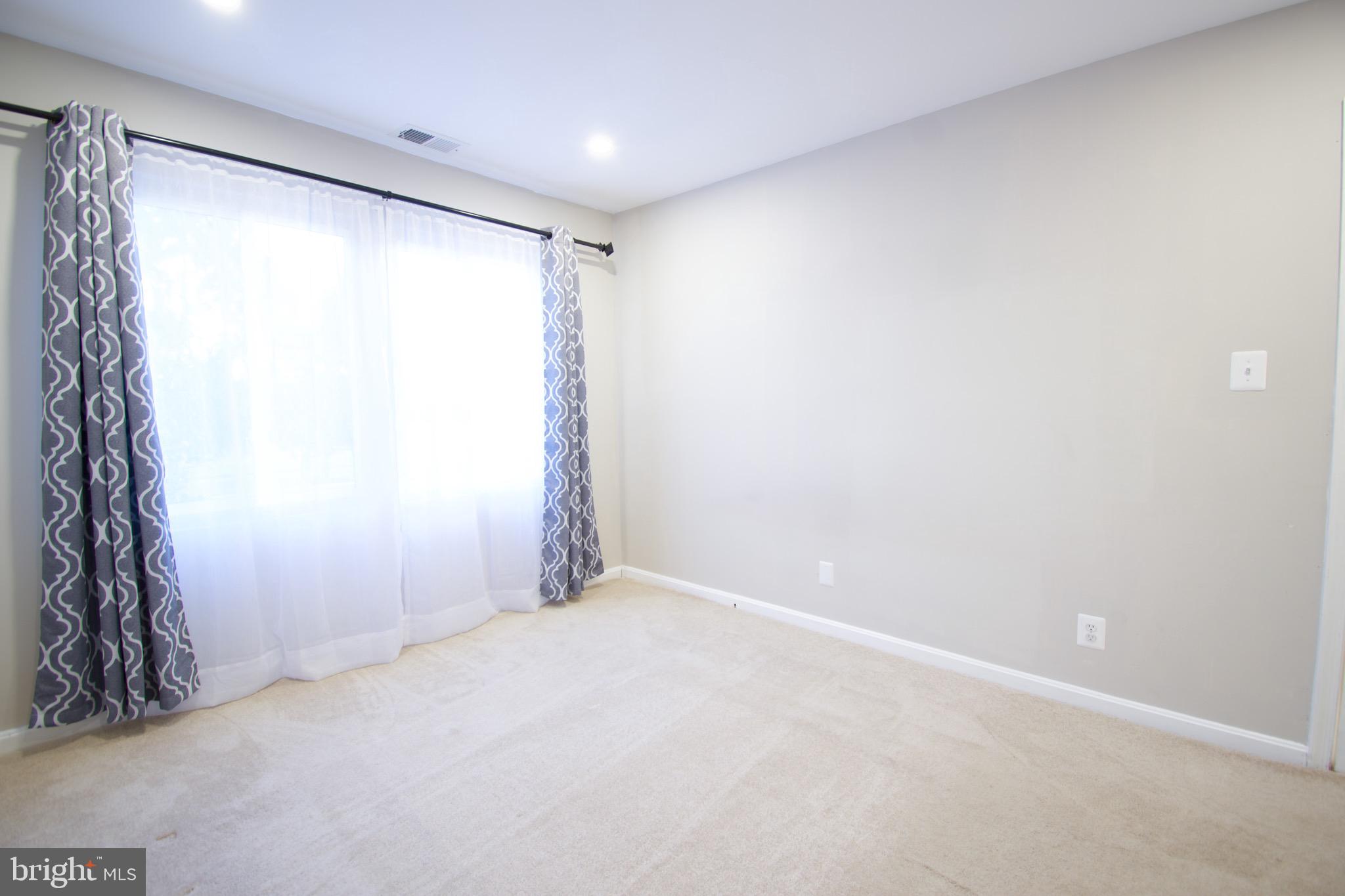 SUMMERHILL - Residential Lease